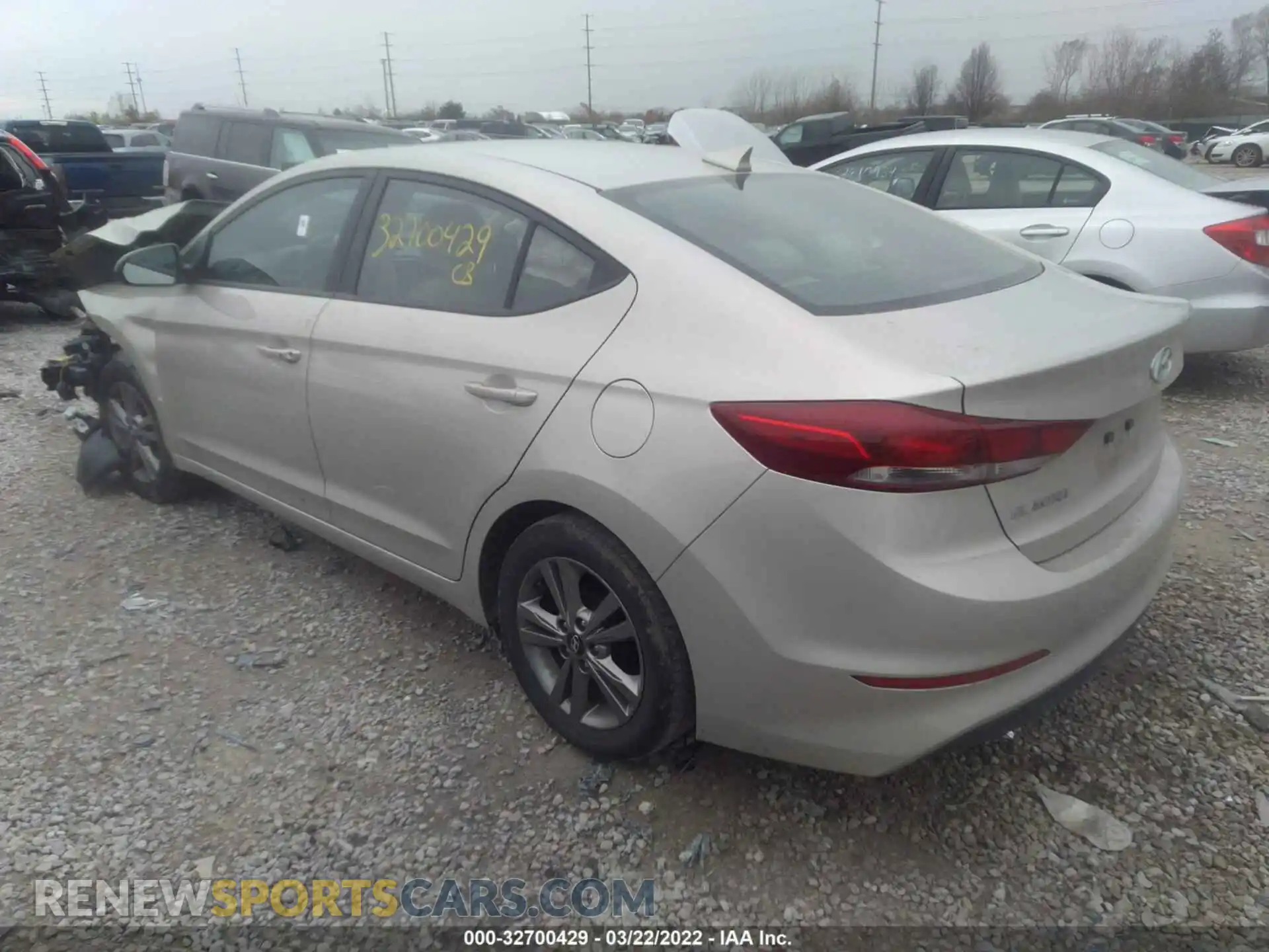 3 Фотография поврежденного автомобиля 5NPD84LF0HH151016 HYUNDAI ELANTRA 2017