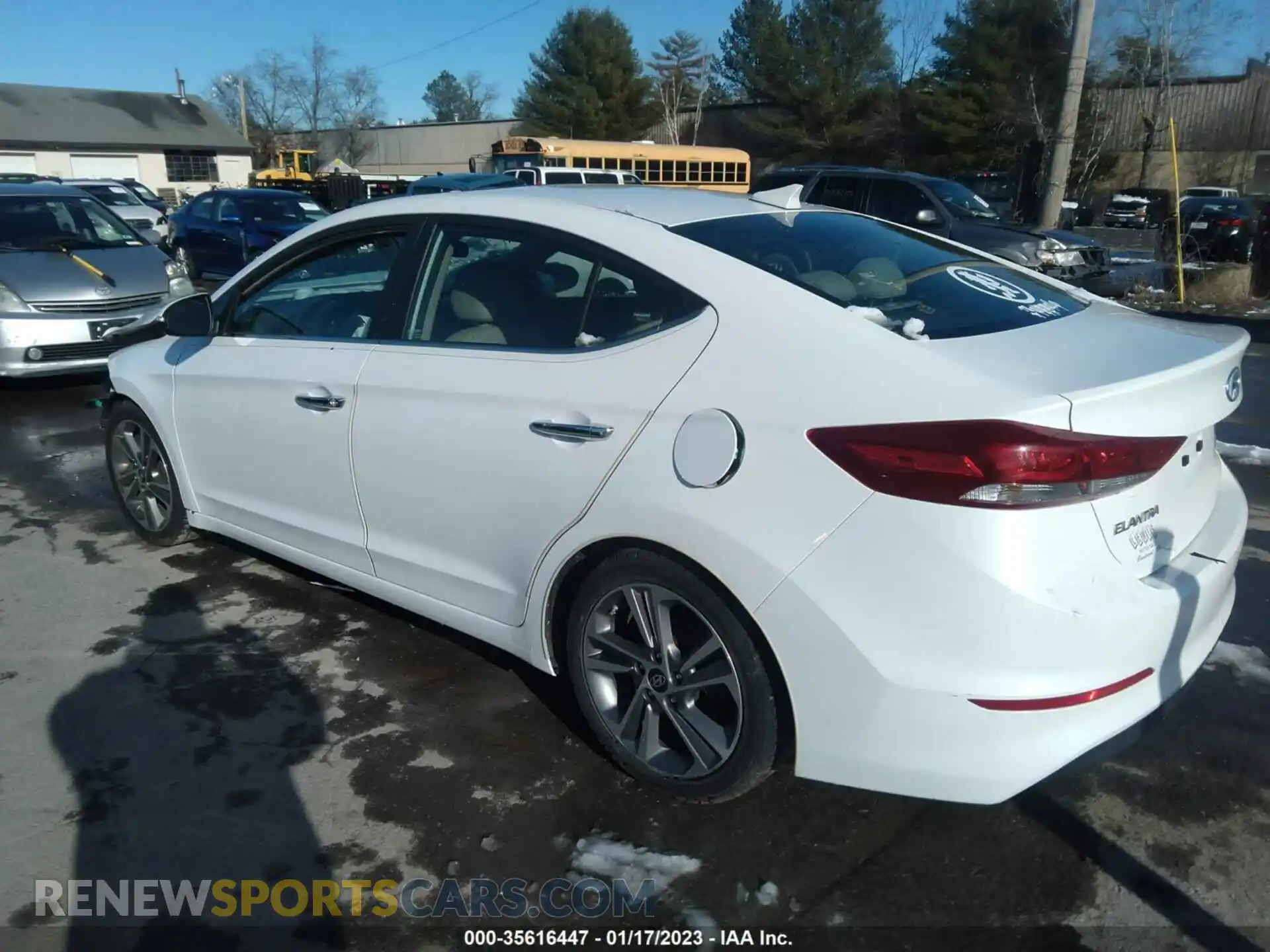 3 Photograph of a damaged car 5NPD84LF4HH013138 HYUNDAI ELANTRA 2017