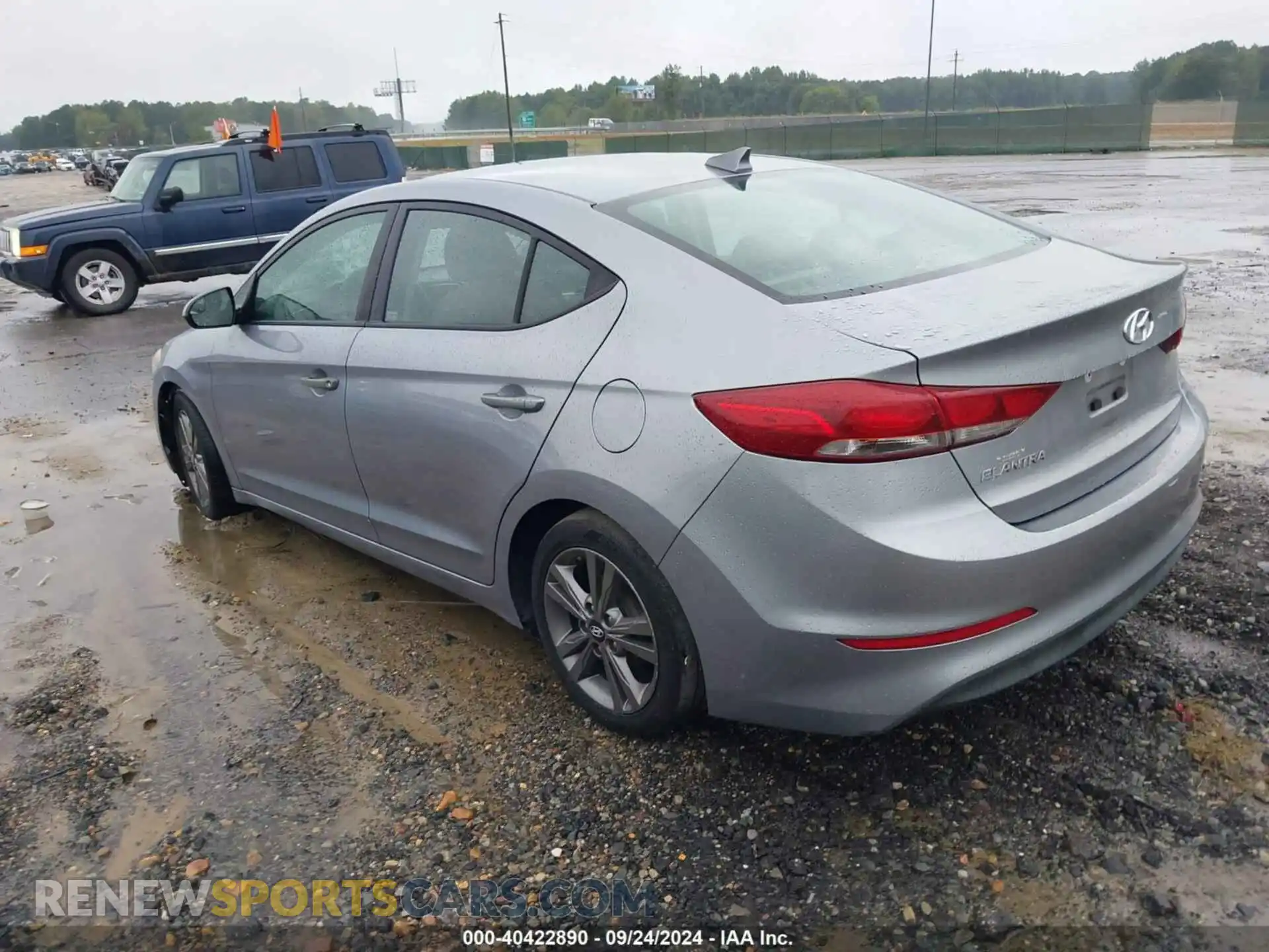 3 Photograph of a damaged car 5NPD84LF8HH008248 HYUNDAI ELANTRA 2017