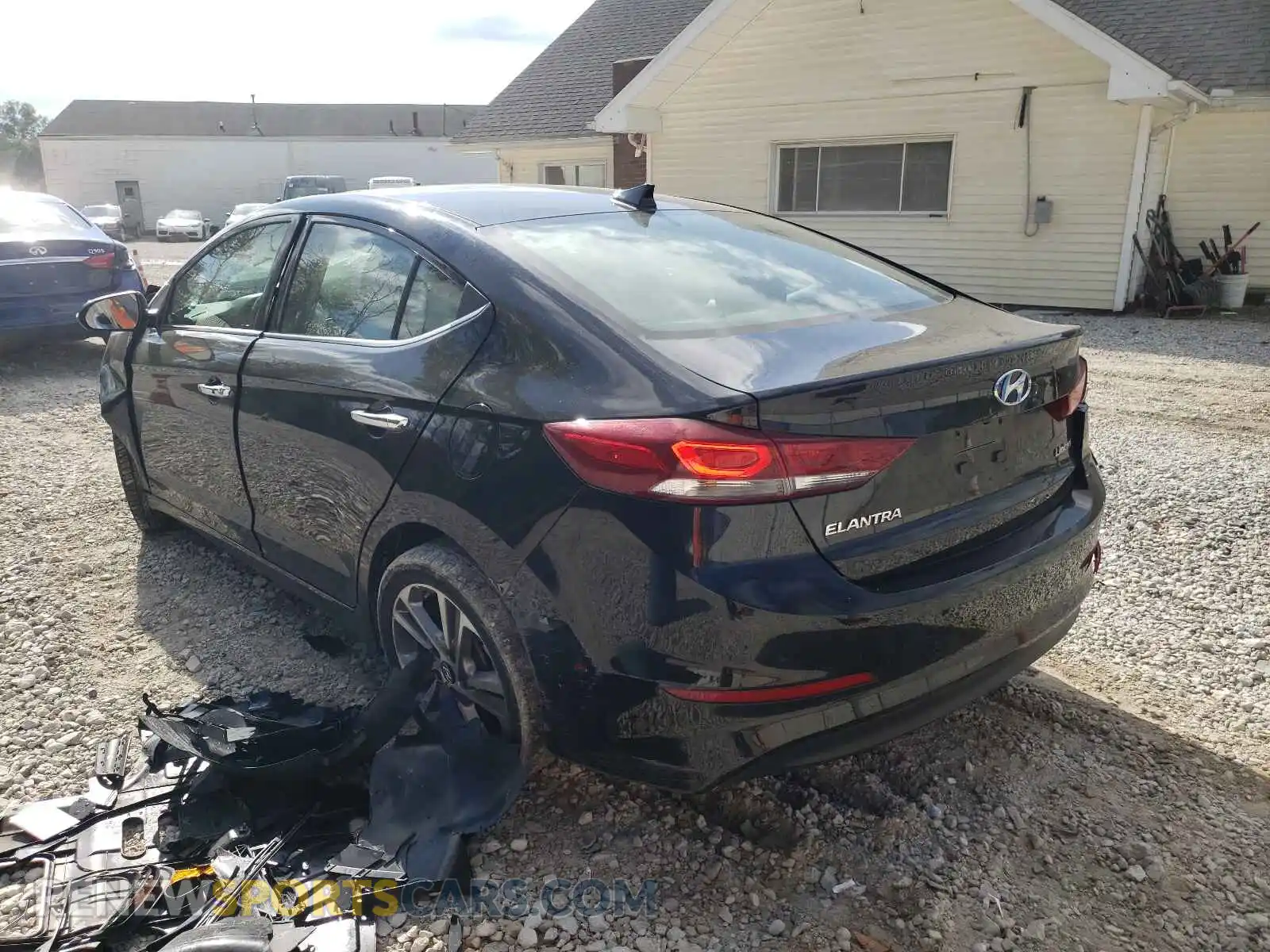 3 Photograph of a damaged car 5NPD84LF9HH075831 HYUNDAI ELANTRA 2017