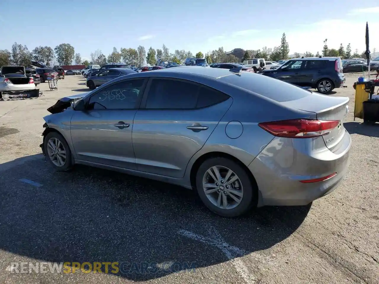 2 fotografías del automóvil dañado 5NPD84LF7JH303265 HYUNDAI ELANTRA 2018