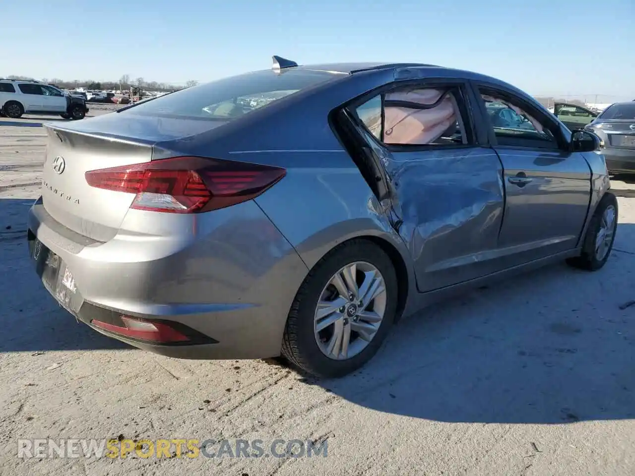 3 Photograph of a damaged car 5NPD84LF1KH426349 HYUNDAI ELANTRA 2019