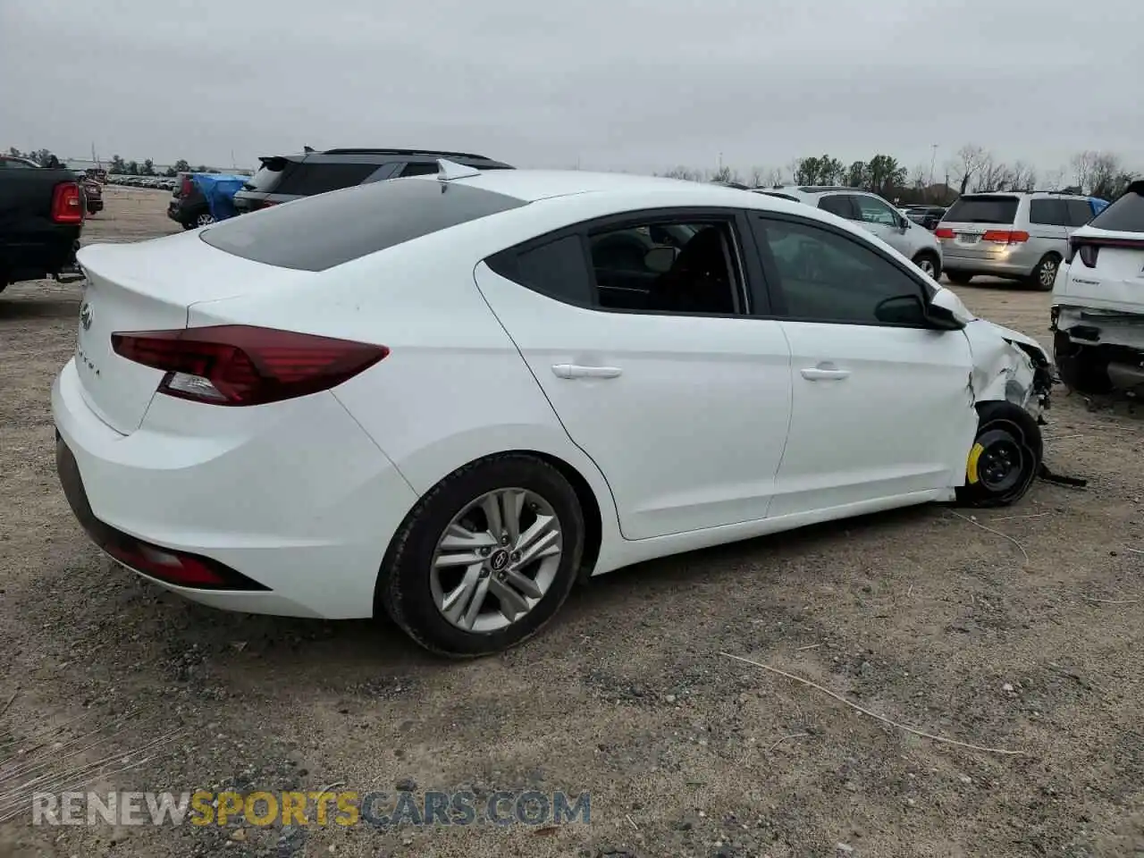 3 Photograph of a damaged car 5NPD84LF1KH439960 HYUNDAI ELANTRA 2019