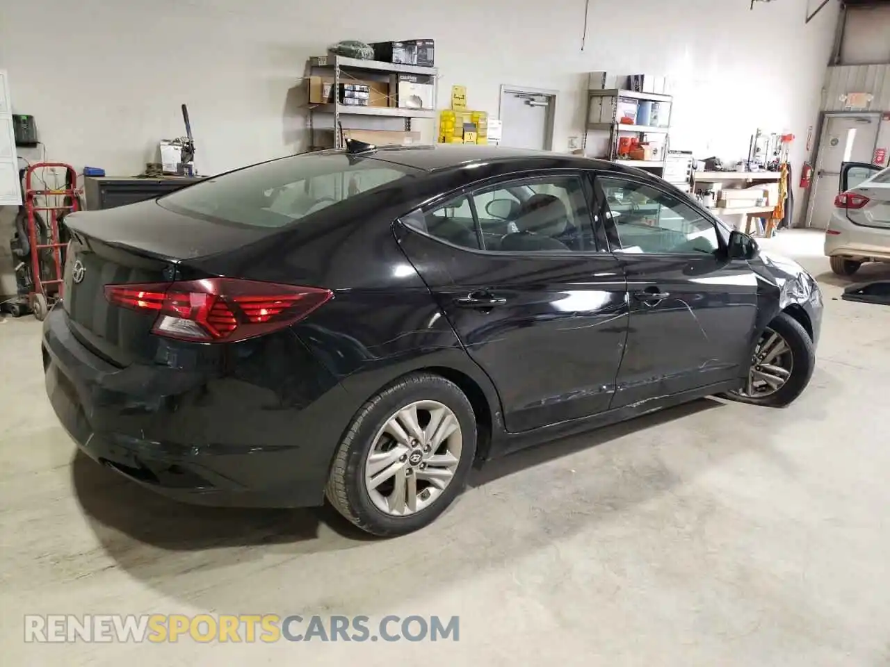 3 Photograph of a damaged car 5NPD84LF2KH471476 HYUNDAI ELANTRA 2019