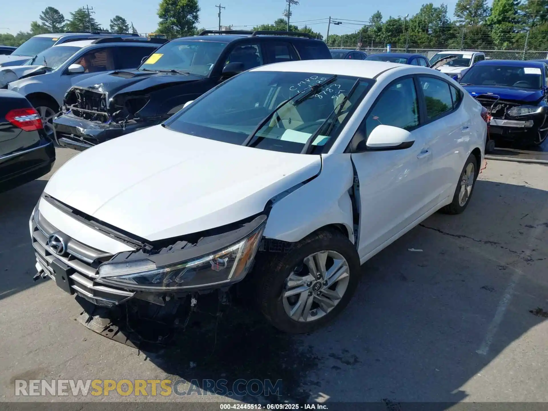 2 fotografías del automóvil dañado 5NPD84LF2KH478783 HYUNDAI ELANTRA 2019