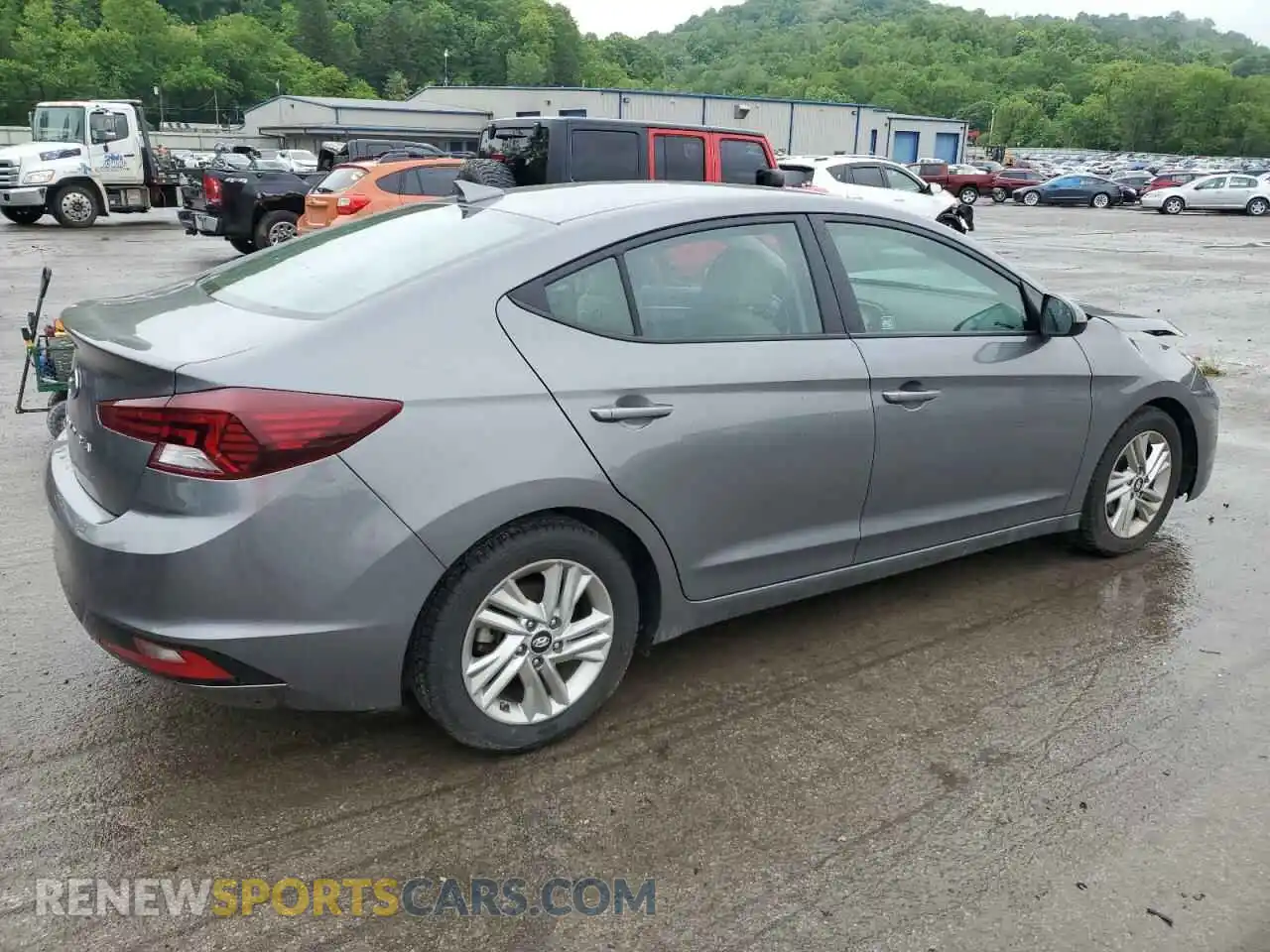 3 Photograph of a damaged car 5NPD84LF2KH485068 HYUNDAI ELANTRA 2019