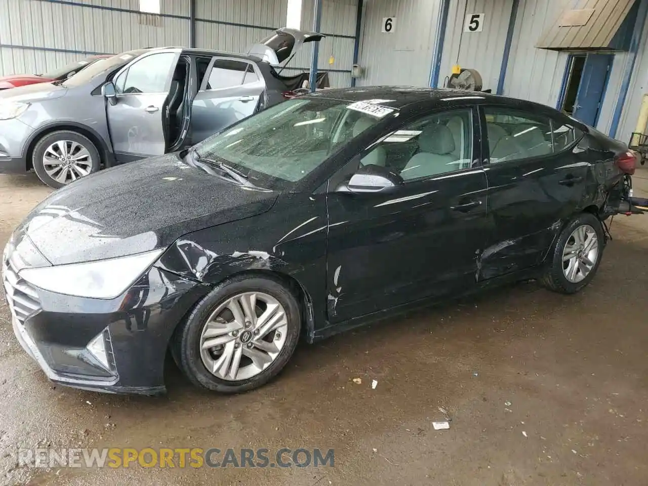 1 Фотография поврежденного автомобиля 5NPD84LF4KH457529 HYUNDAI ELANTRA 2019