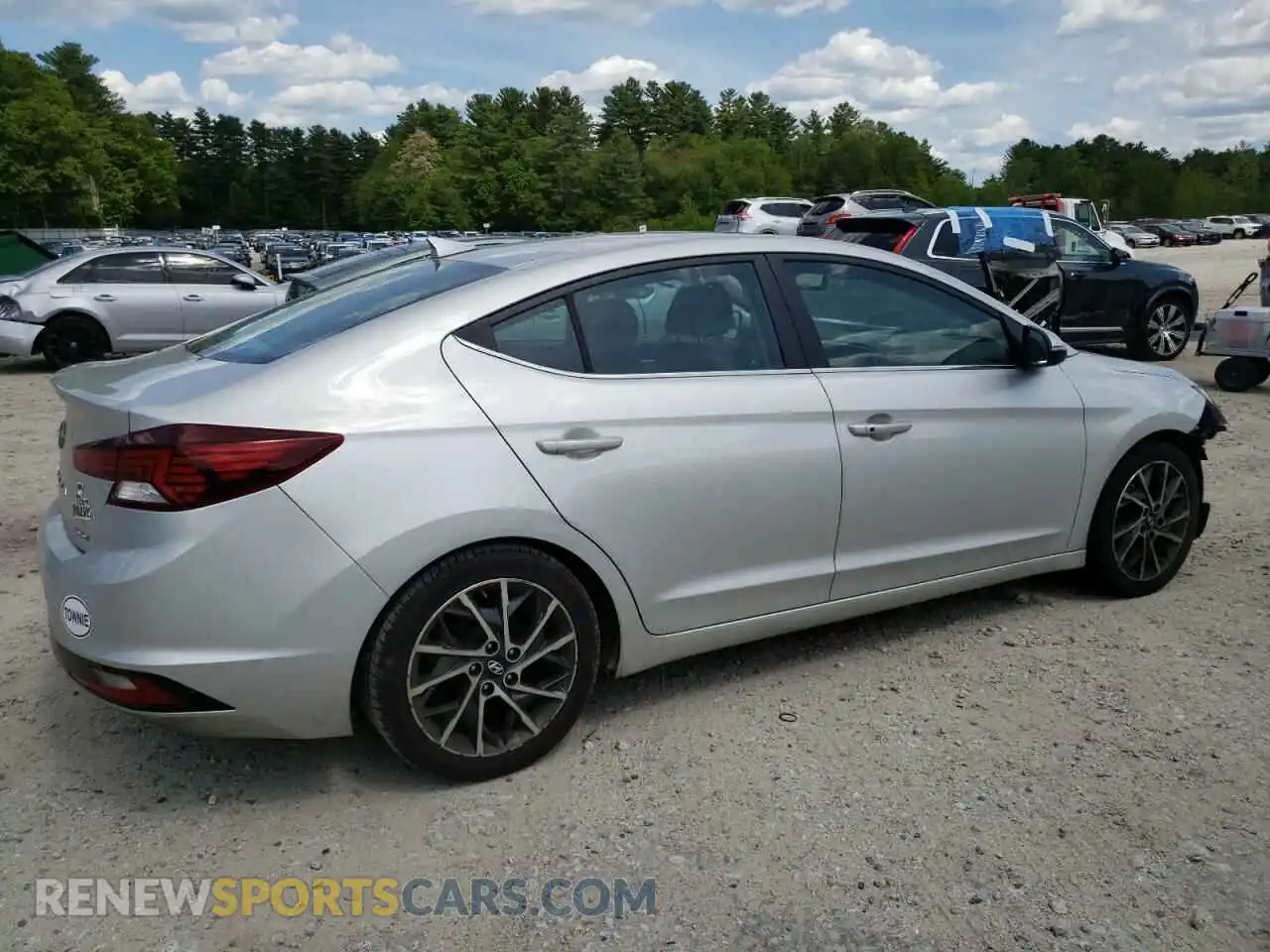 3 Photograph of a damaged car 5NPD84LF5KH416312 HYUNDAI ELANTRA 2019