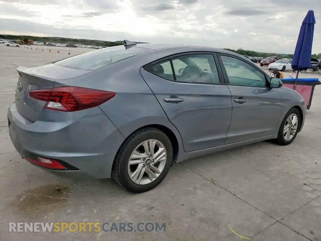 3 Photograph of a damaged car 5NPD84LF6KH415542 HYUNDAI ELANTRA 2019