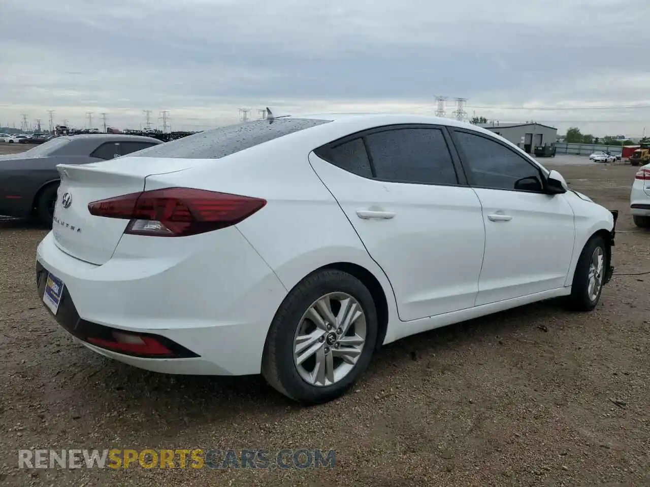 3 Photograph of a damaged car 5NPD84LFXKH412708 HYUNDAI ELANTRA 2019
