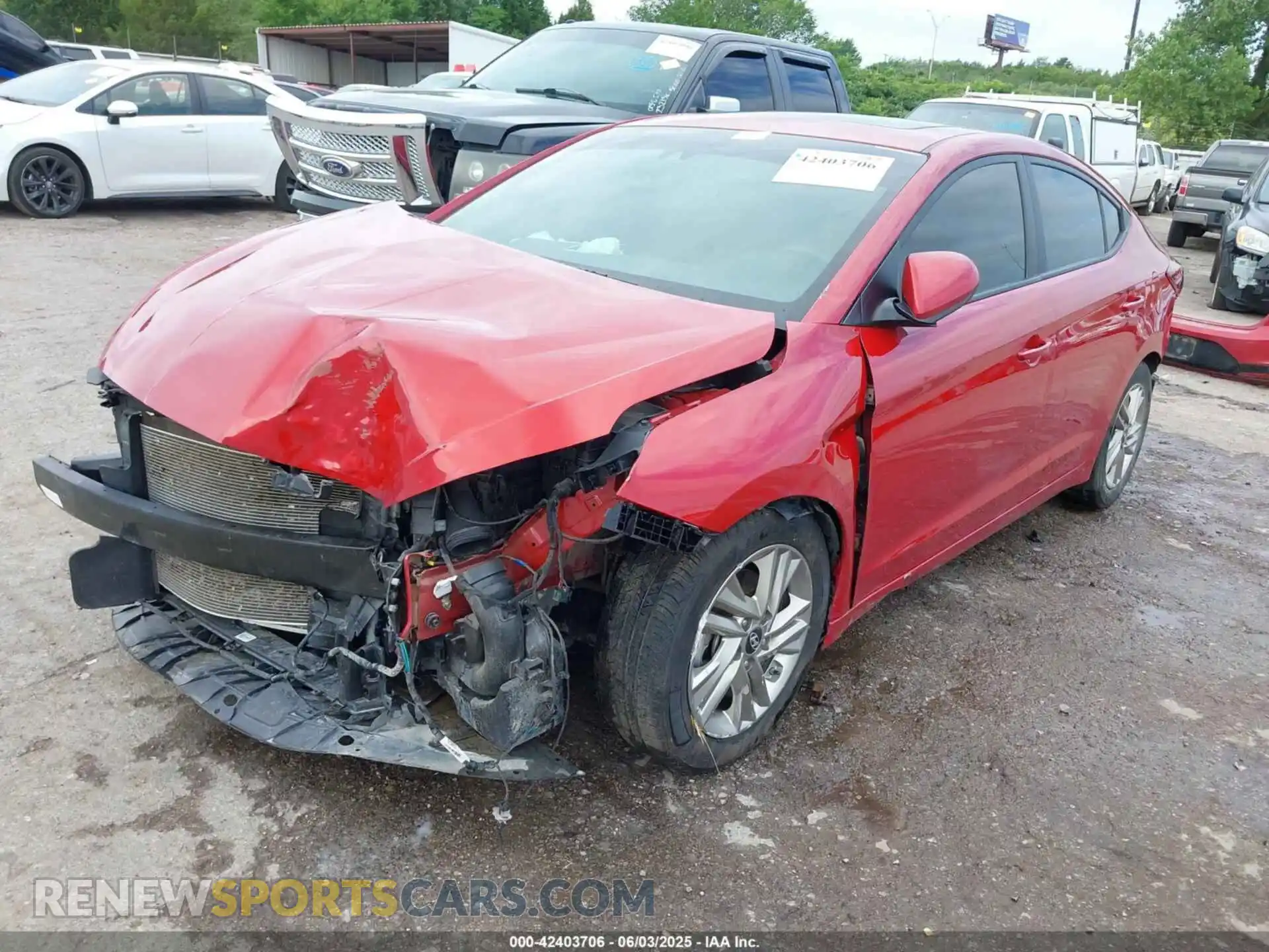 2 Photograph of a damaged car 5NPD84LFXKH423935 HYUNDAI ELANTRA 2019