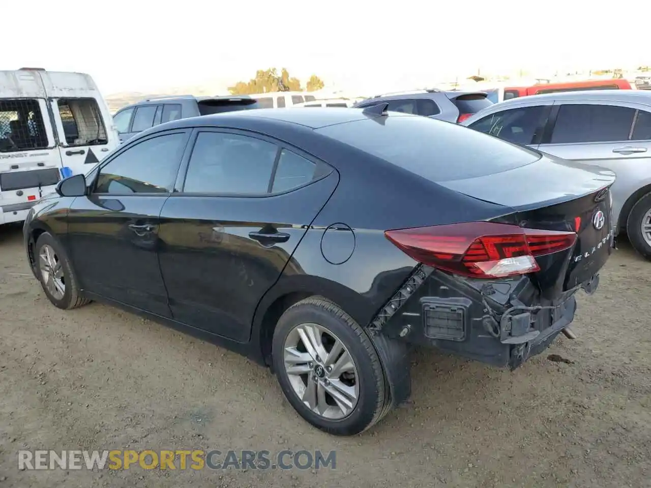 2 Фотография поврежденного автомобиля 5NPD84LFXKH444980 HYUNDAI ELANTRA 2019