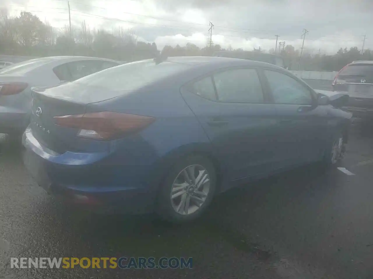 3 Photograph of a damaged car 5NPD84LFXKH492771 HYUNDAI ELANTRA 2019