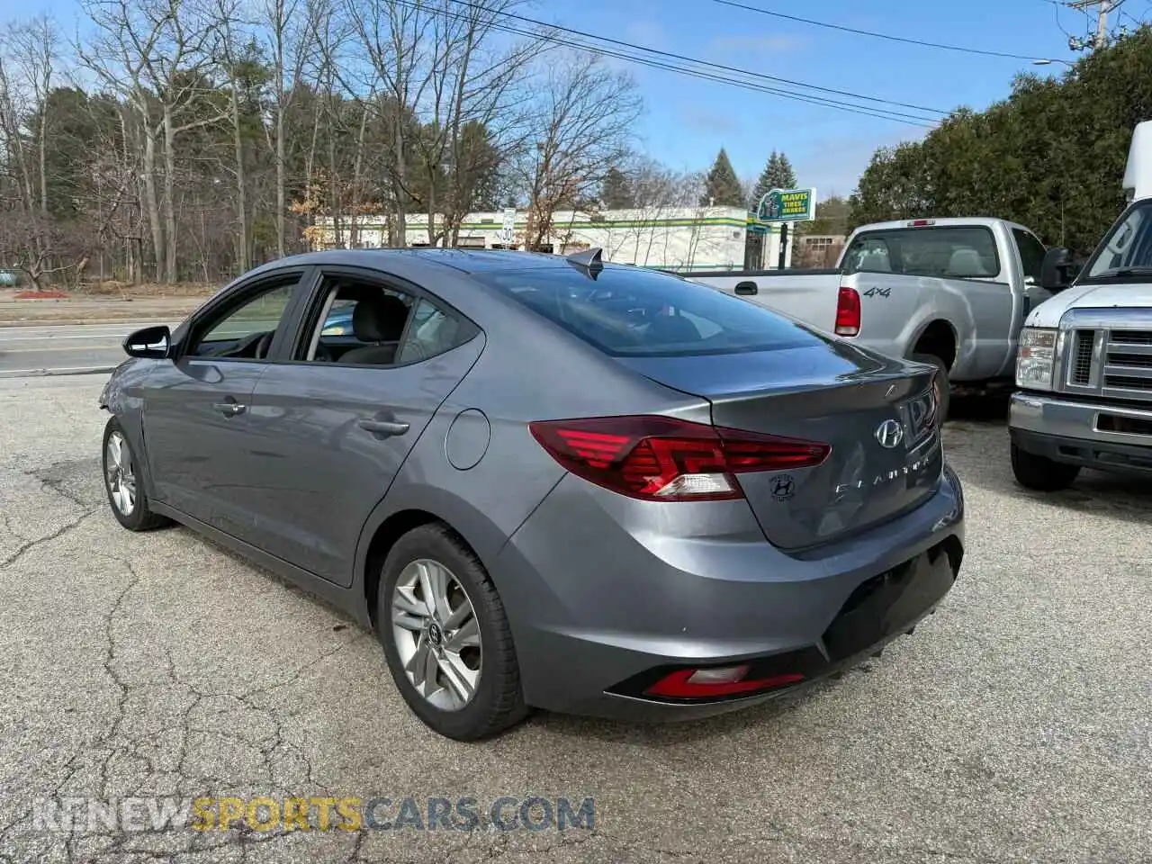 3 Photograph of a damaged car KMHD84LF5KU831728 HYUNDAI ELANTRA 2019