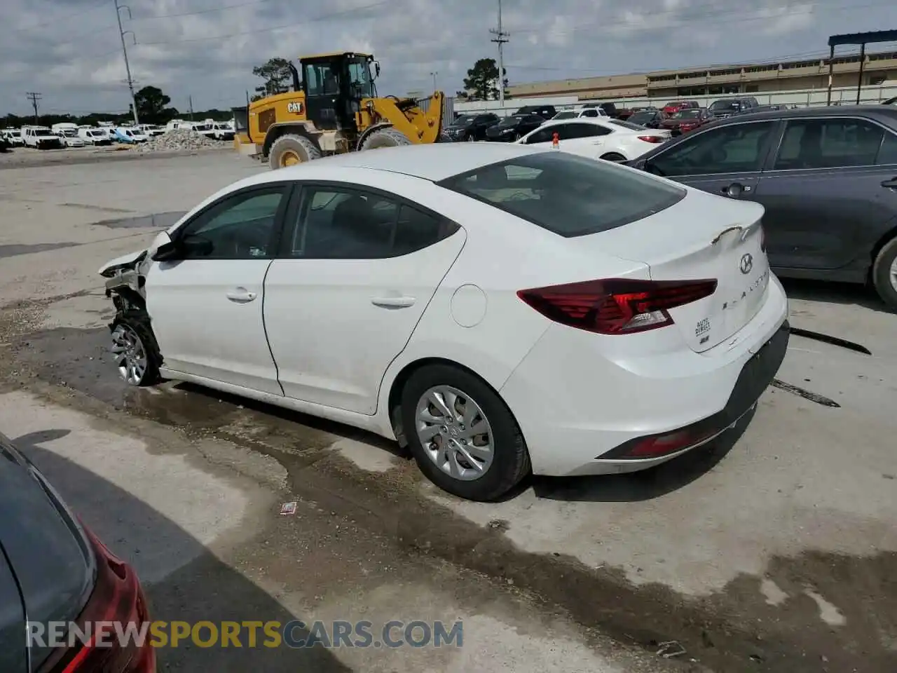 2 Photograph of a damaged car 5NPD74LF1LH602921 HYUNDAI ELANTRA 2020