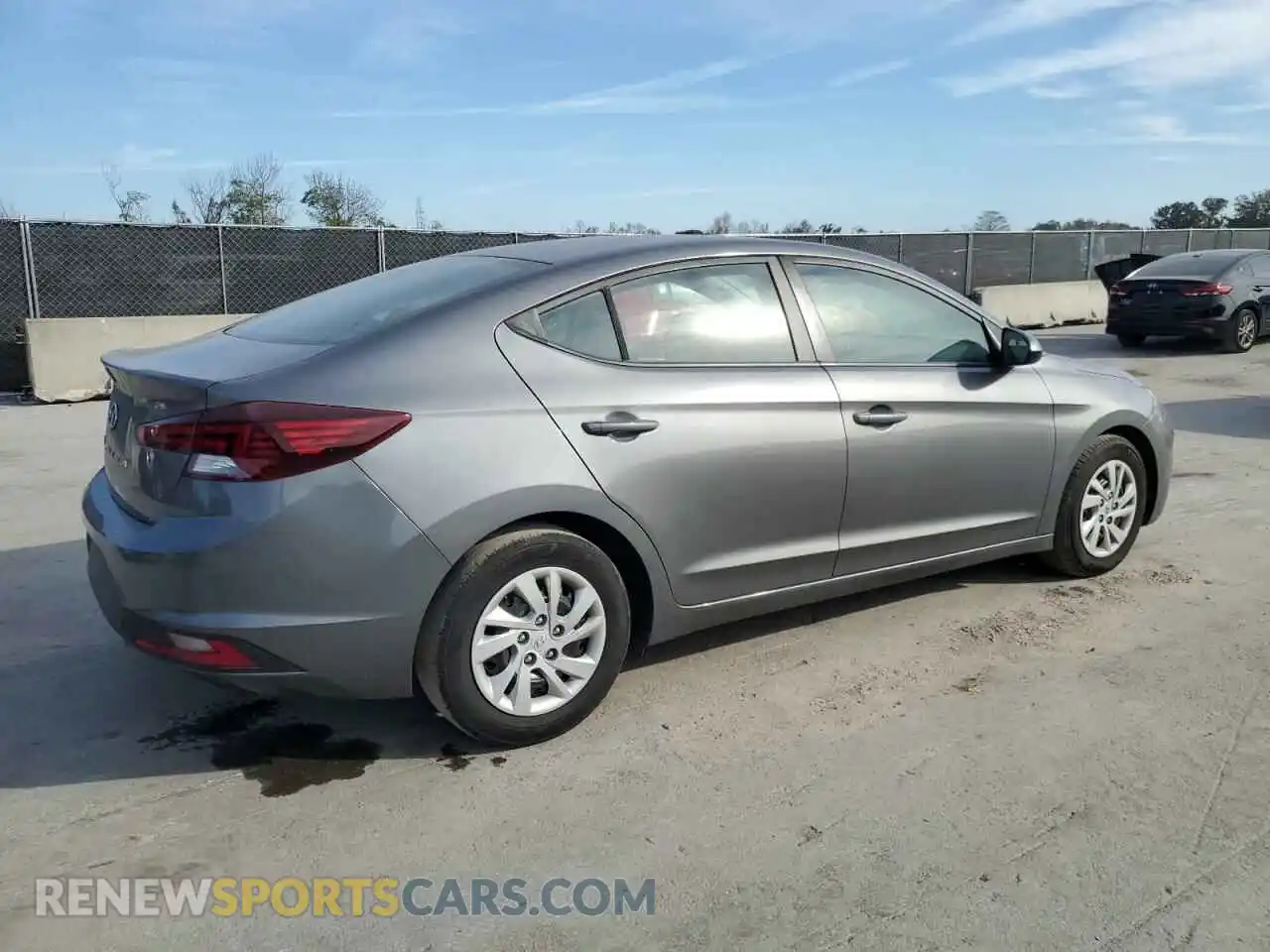 3 Photograph of a damaged car 5NPD74LF2LH539926 HYUNDAI ELANTRA 2020