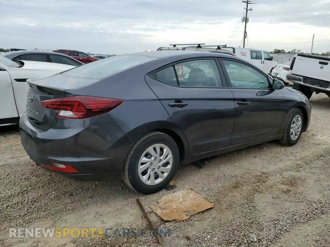 3 Photograph of a damaged car 5NPD74LF3LH560221 HYUNDAI ELANTRA 2020