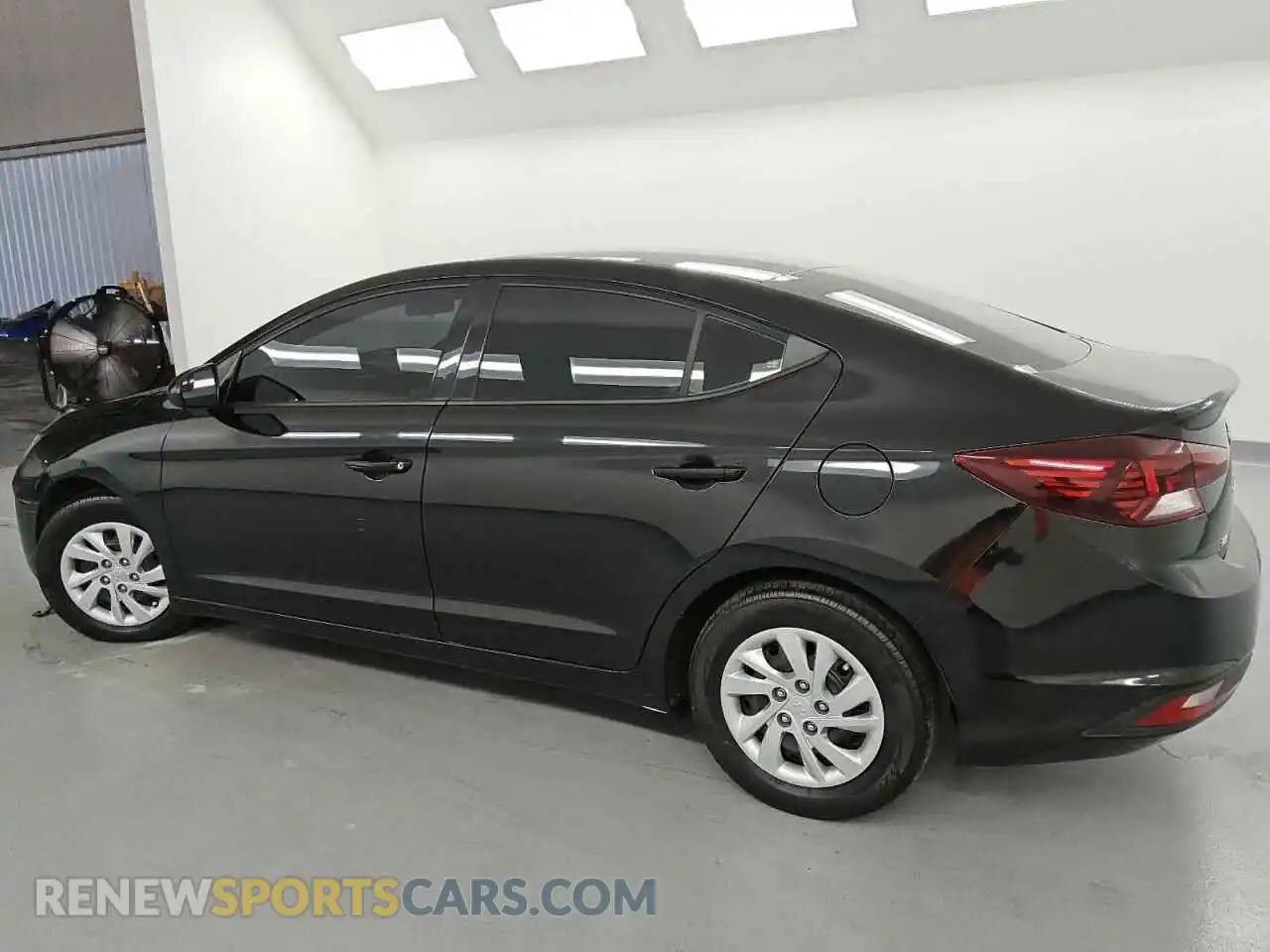 2 Photograph of a damaged car 5NPD74LF3LH604346 HYUNDAI ELANTRA 2020