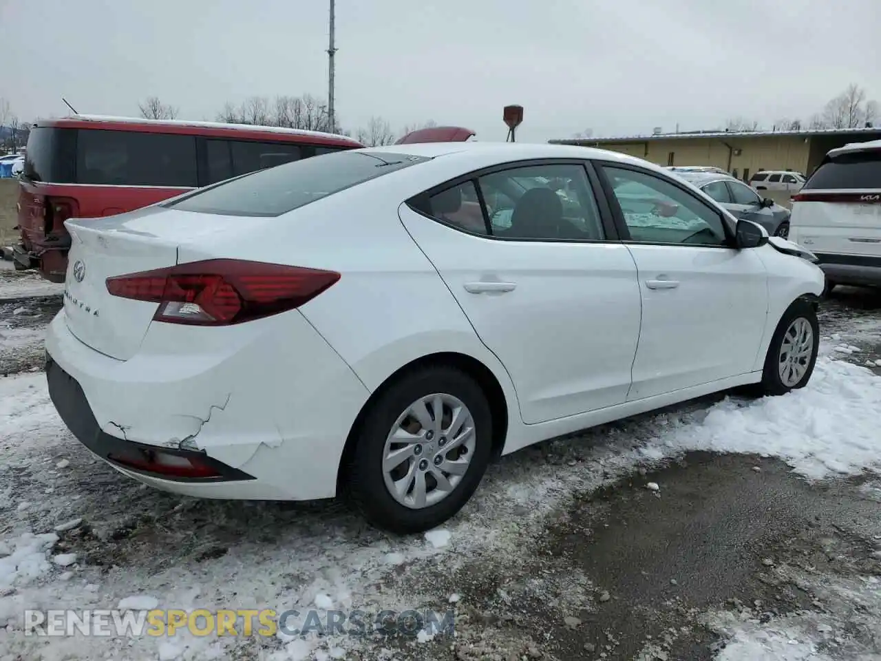 3 Photograph of a damaged car 5NPD74LF4LH575925 HYUNDAI ELANTRA 2020