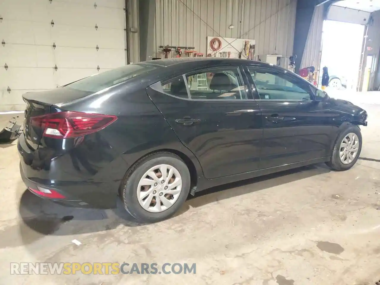3 Photograph of a damaged car 5NPD74LF6LH532431 HYUNDAI ELANTRA 2020