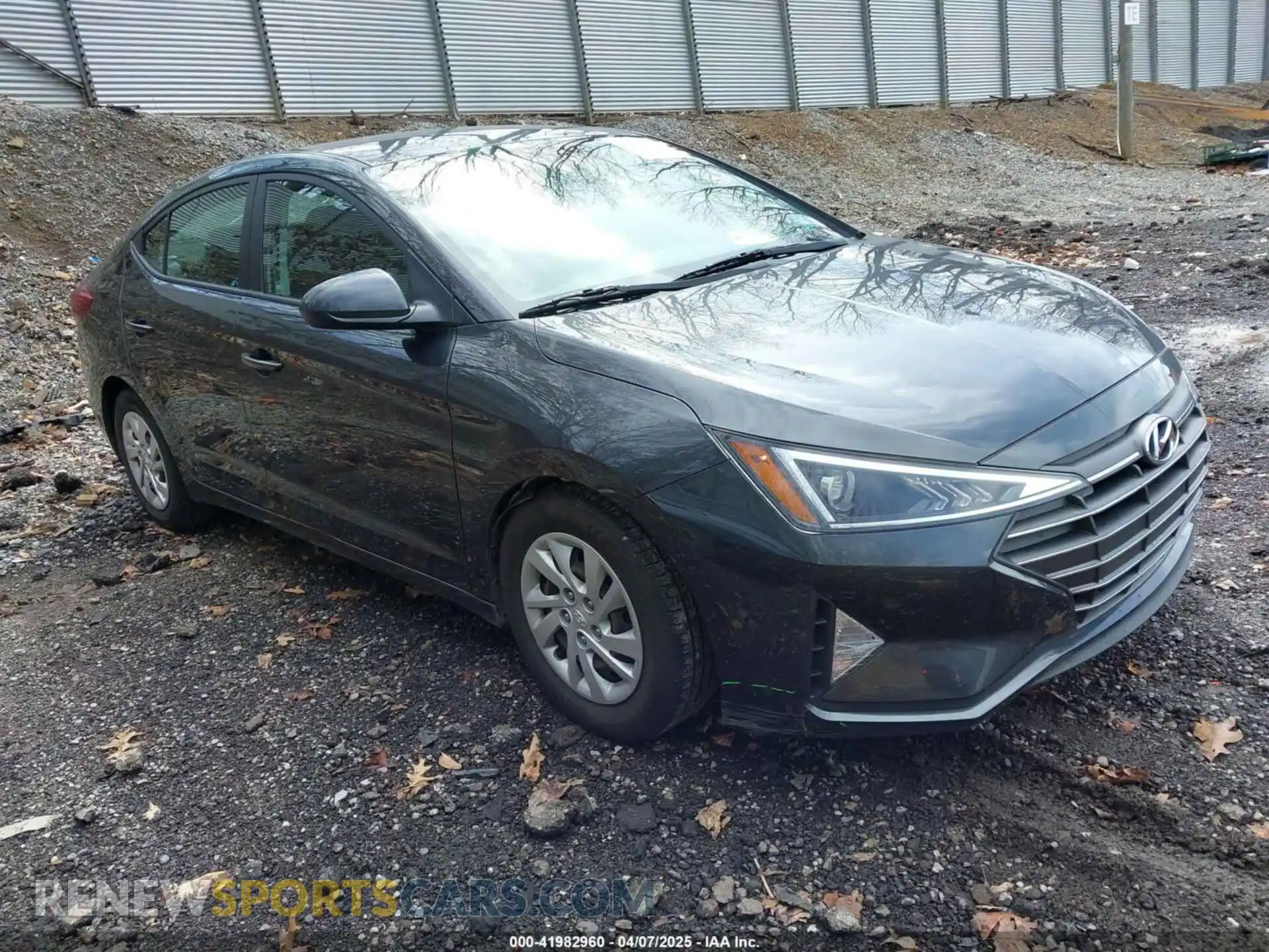 1 Photograph of a damaged car 5NPD74LF6LH604387 HYUNDAI ELANTRA 2020