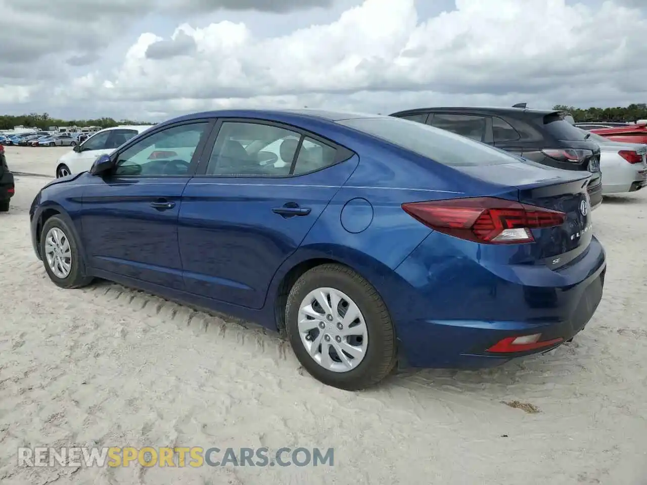 2 Photograph of a damaged car 5NPD74LFXLH588968 HYUNDAI ELANTRA 2020