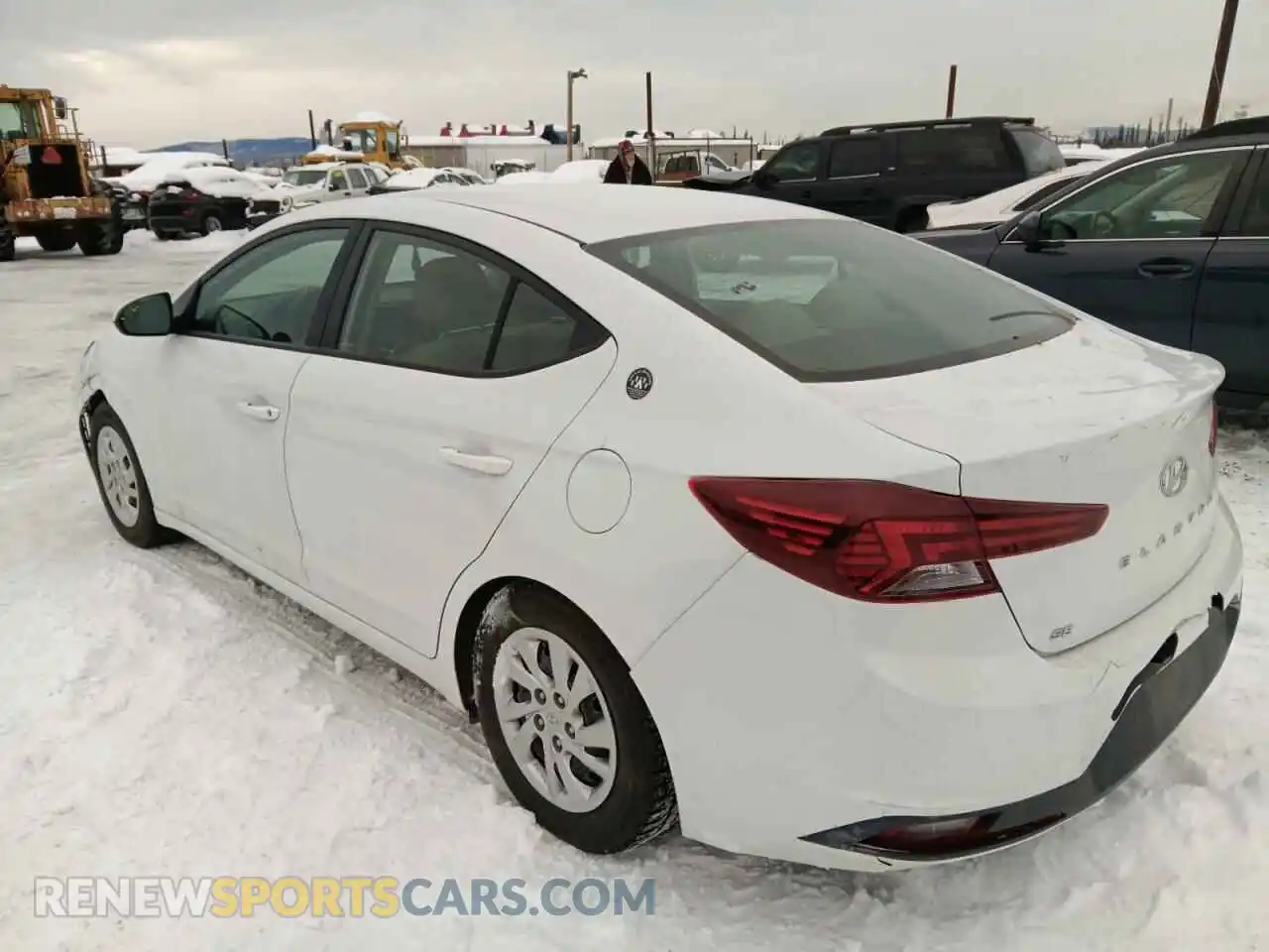 2 Photograph of a damaged car 5NPD74LFXLH606773 HYUNDAI ELANTRA 2020