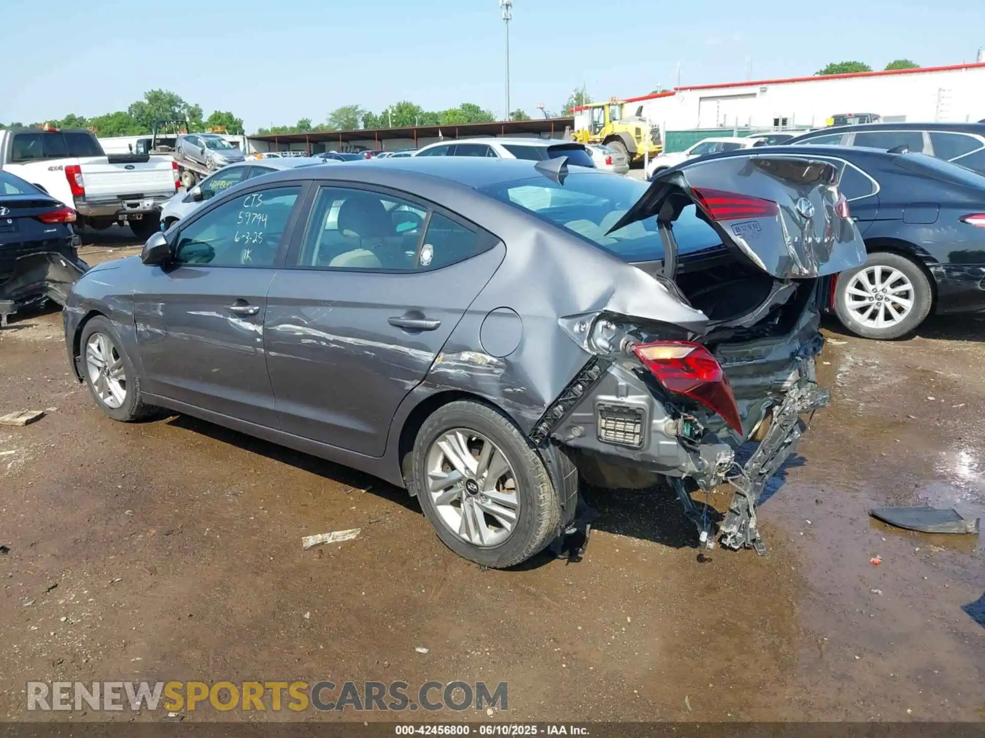 3 Photograph of a damaged car 5NPD84LF0LH526802 HYUNDAI ELANTRA 2020