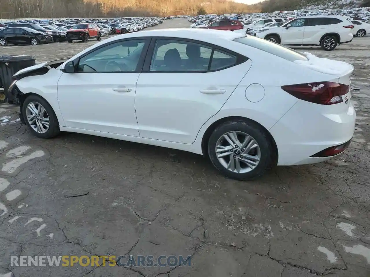 2 Photograph of a damaged car 5NPD84LF0LH542093 HYUNDAI ELANTRA 2020