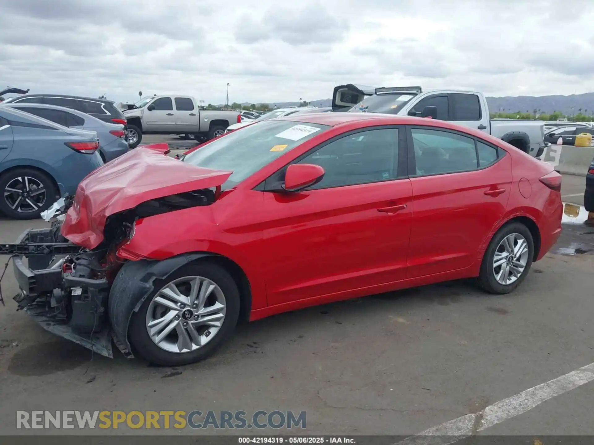 2 Photograph of a damaged car 5NPD84LF0LH577975 HYUNDAI ELANTRA 2020
