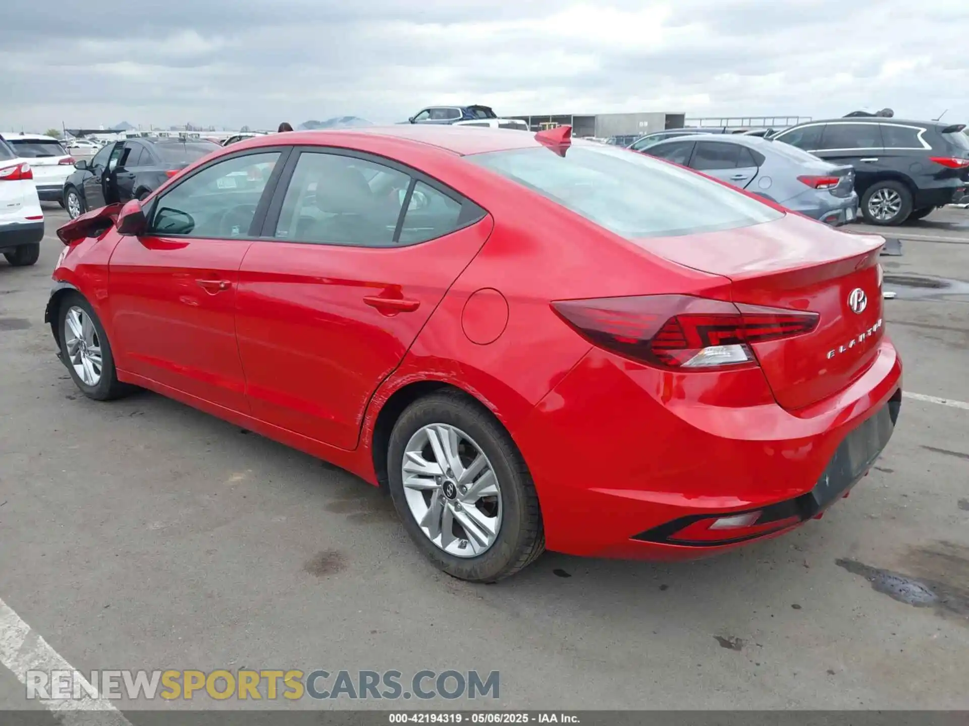 3 Photograph of a damaged car 5NPD84LF0LH577975 HYUNDAI ELANTRA 2020