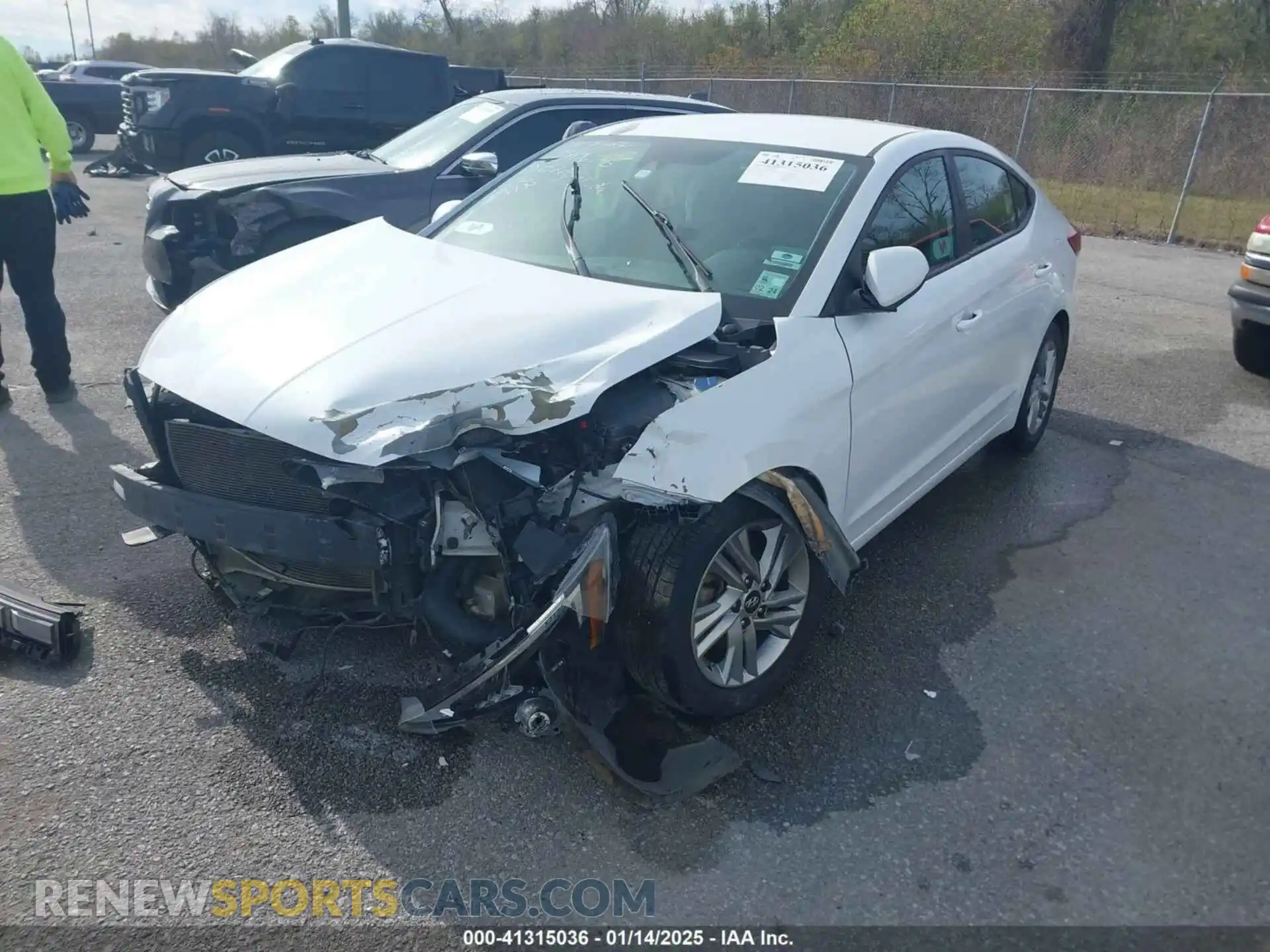2 Photograph of a damaged car 5NPD84LF1LH540675 HYUNDAI ELANTRA 2020