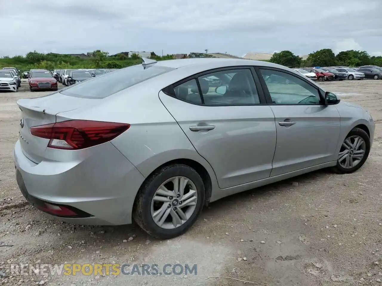 3 Photograph of a damaged car 5NPD84LF1LH547982 HYUNDAI ELANTRA 2020