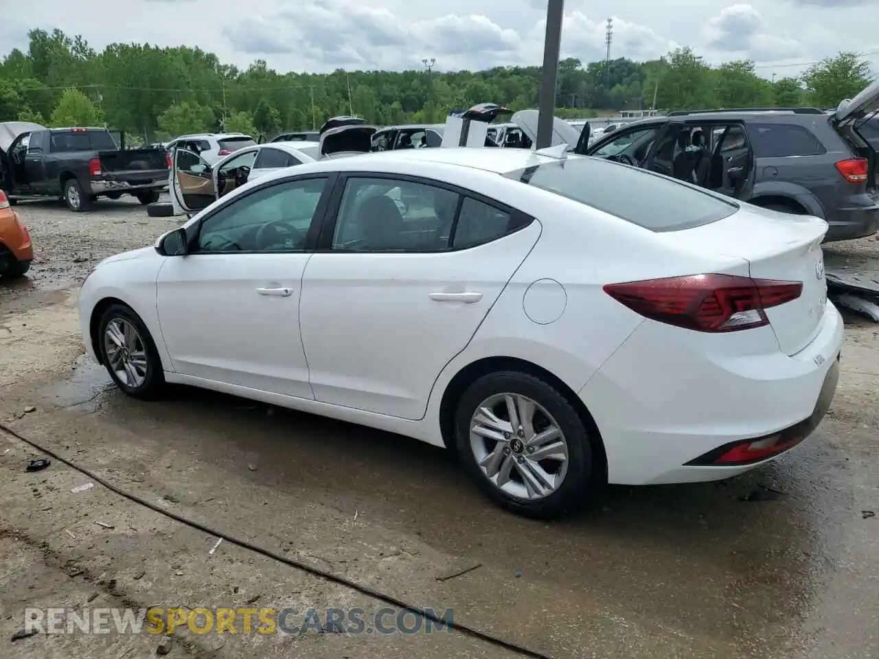 2 Photograph of a damaged car 5NPD84LF1LH557945 HYUNDAI ELANTRA 2020