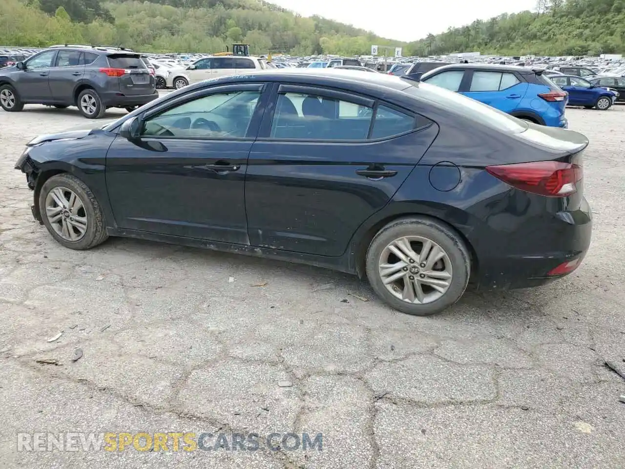 2 Photograph of a damaged car 5NPD84LF1LH561011 HYUNDAI ELANTRA 2020