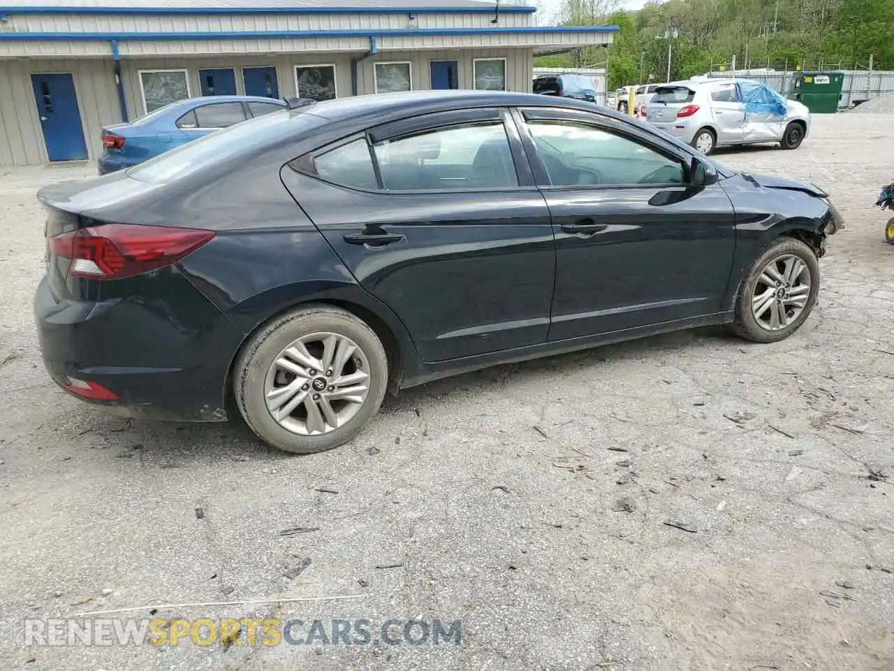 3 Photograph of a damaged car 5NPD84LF1LH561011 HYUNDAI ELANTRA 2020