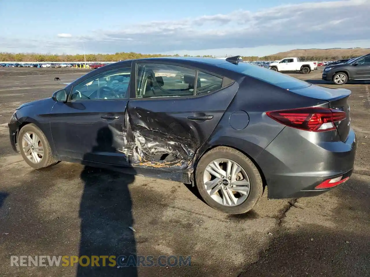 2 Photograph of a damaged car 5NPD84LF1LH615942 HYUNDAI ELANTRA 2020