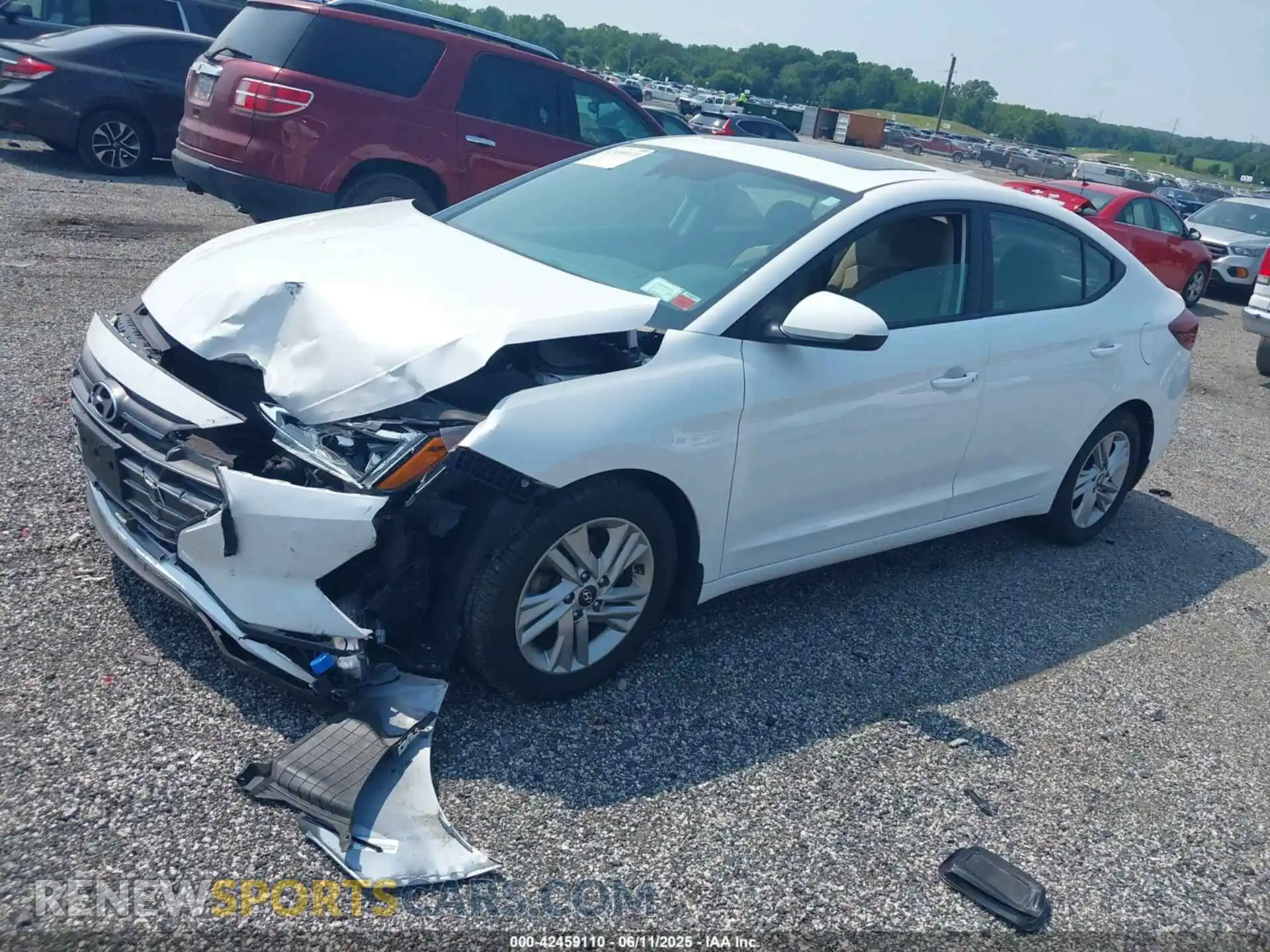 2 Photograph of a damaged car 5NPD84LF1LH632885 HYUNDAI ELANTRA 2020