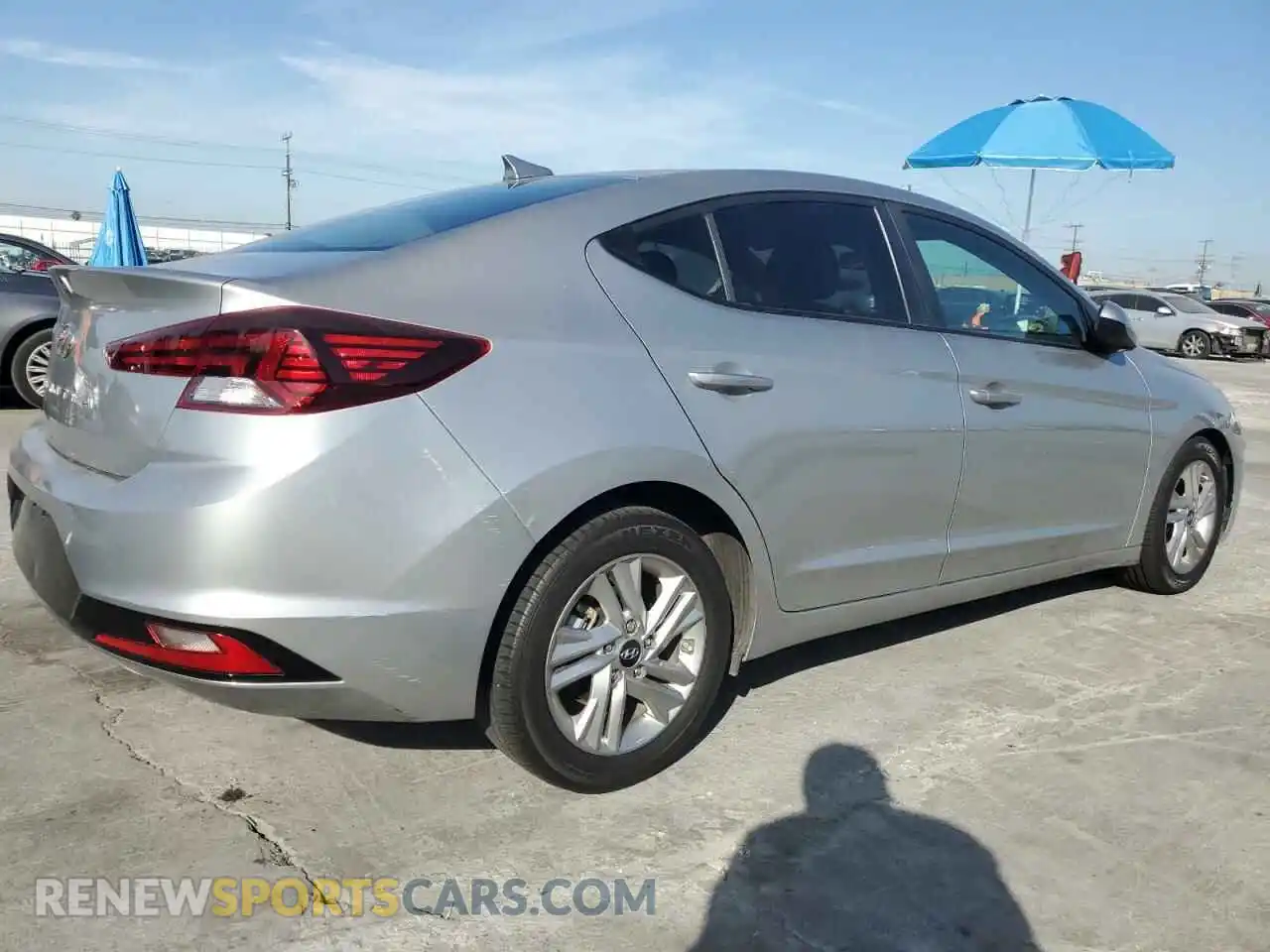 3 Photograph of a damaged car 5NPD84LF2LH550213 HYUNDAI ELANTRA 2020