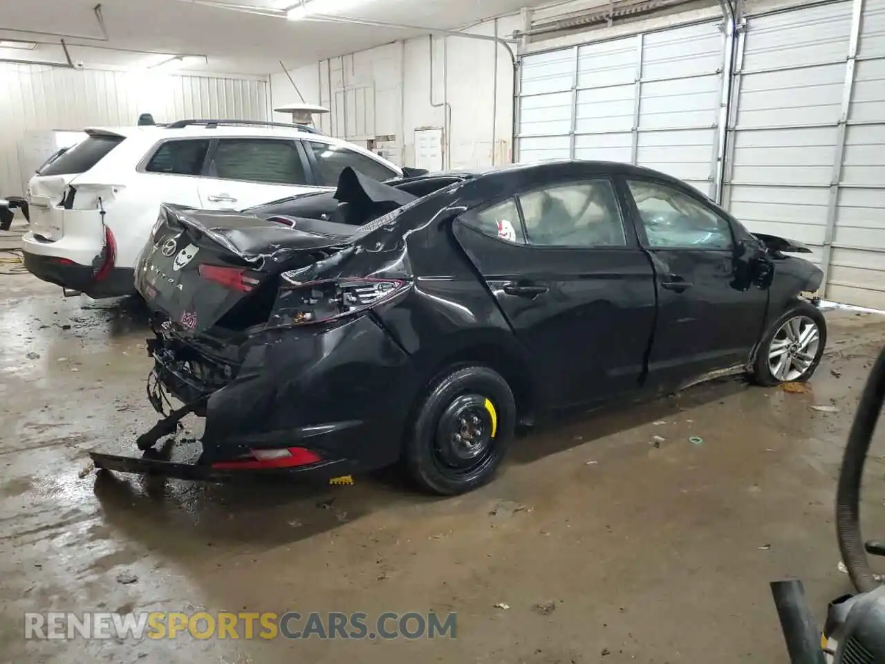 3 Photograph of a damaged car 5NPD84LF2LH552799 HYUNDAI ELANTRA 2020