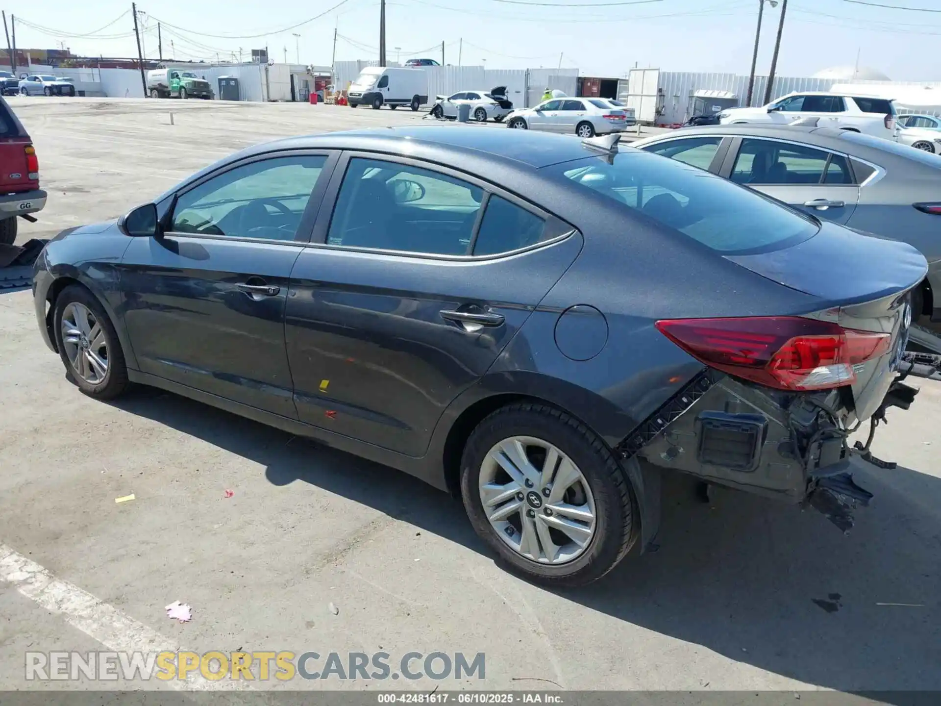 3 Photograph of a damaged car 5NPD84LF2LH557534 HYUNDAI ELANTRA 2020