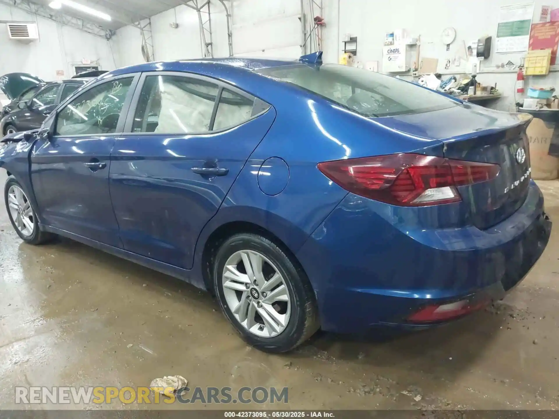 3 Photograph of a damaged car 5NPD84LF2LH575841 HYUNDAI ELANTRA 2020