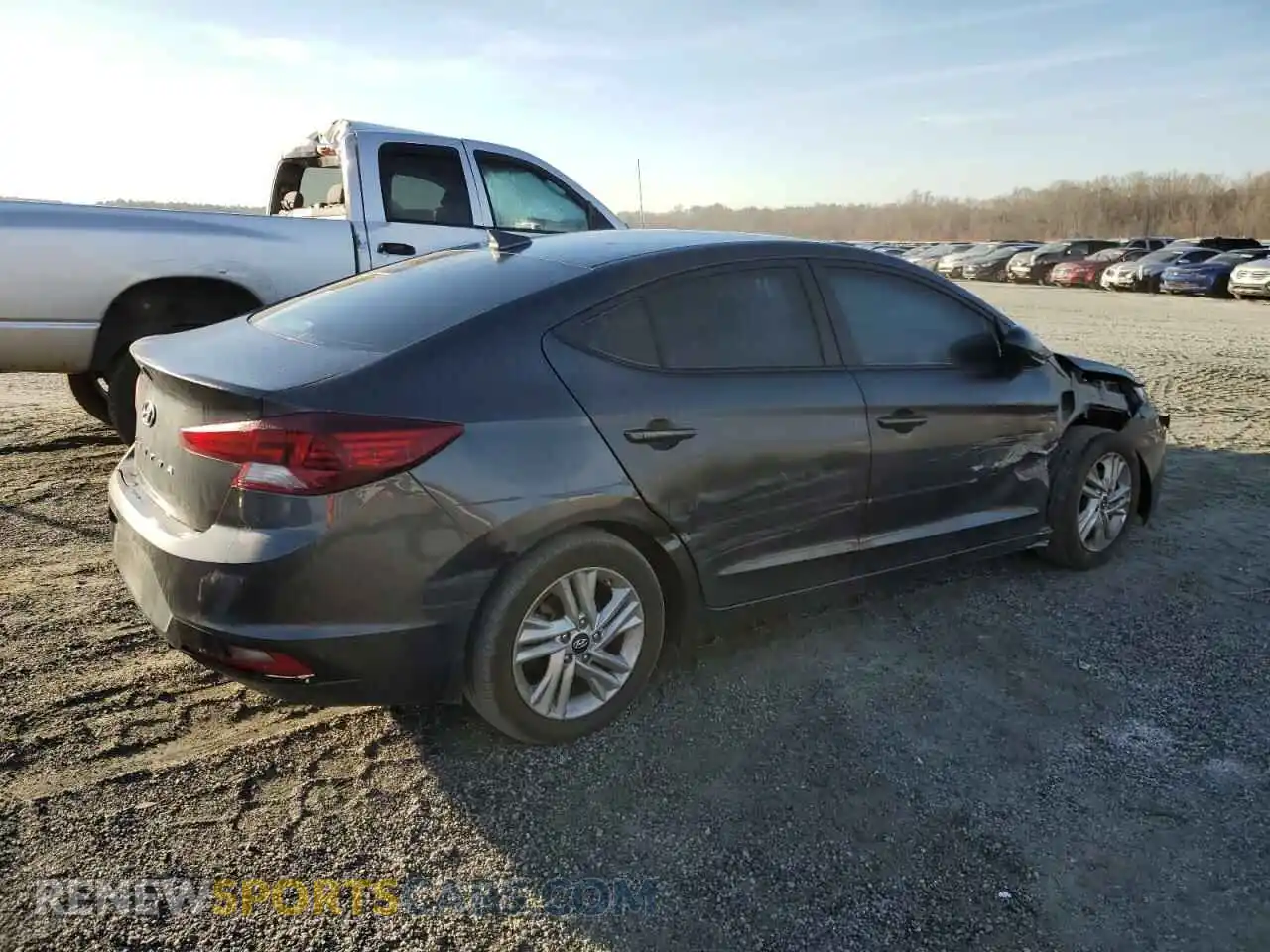 3 Фотография поврежденного автомобиля 5NPD84LF2LH585348 HYUNDAI ELANTRA 2020