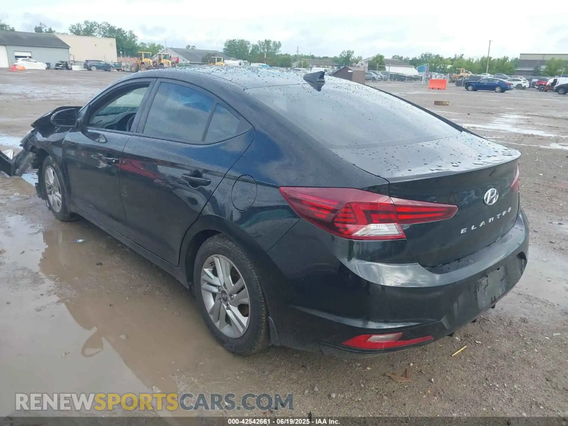 3 Photograph of a damaged car 5NPD84LF2LH604979 HYUNDAI ELANTRA 2020
