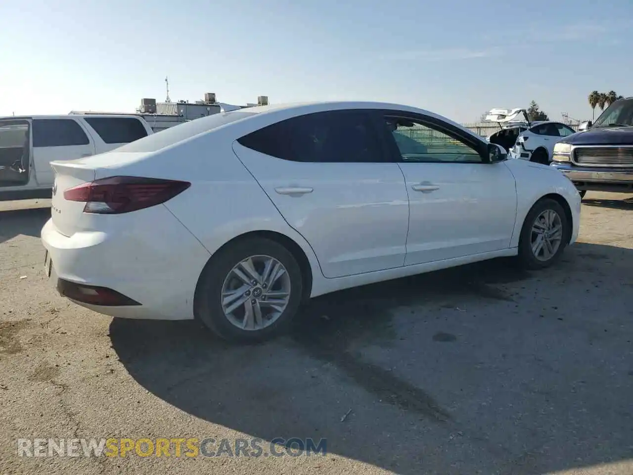 3 Photograph of a damaged car 5NPD84LF2LH610071 HYUNDAI ELANTRA 2020