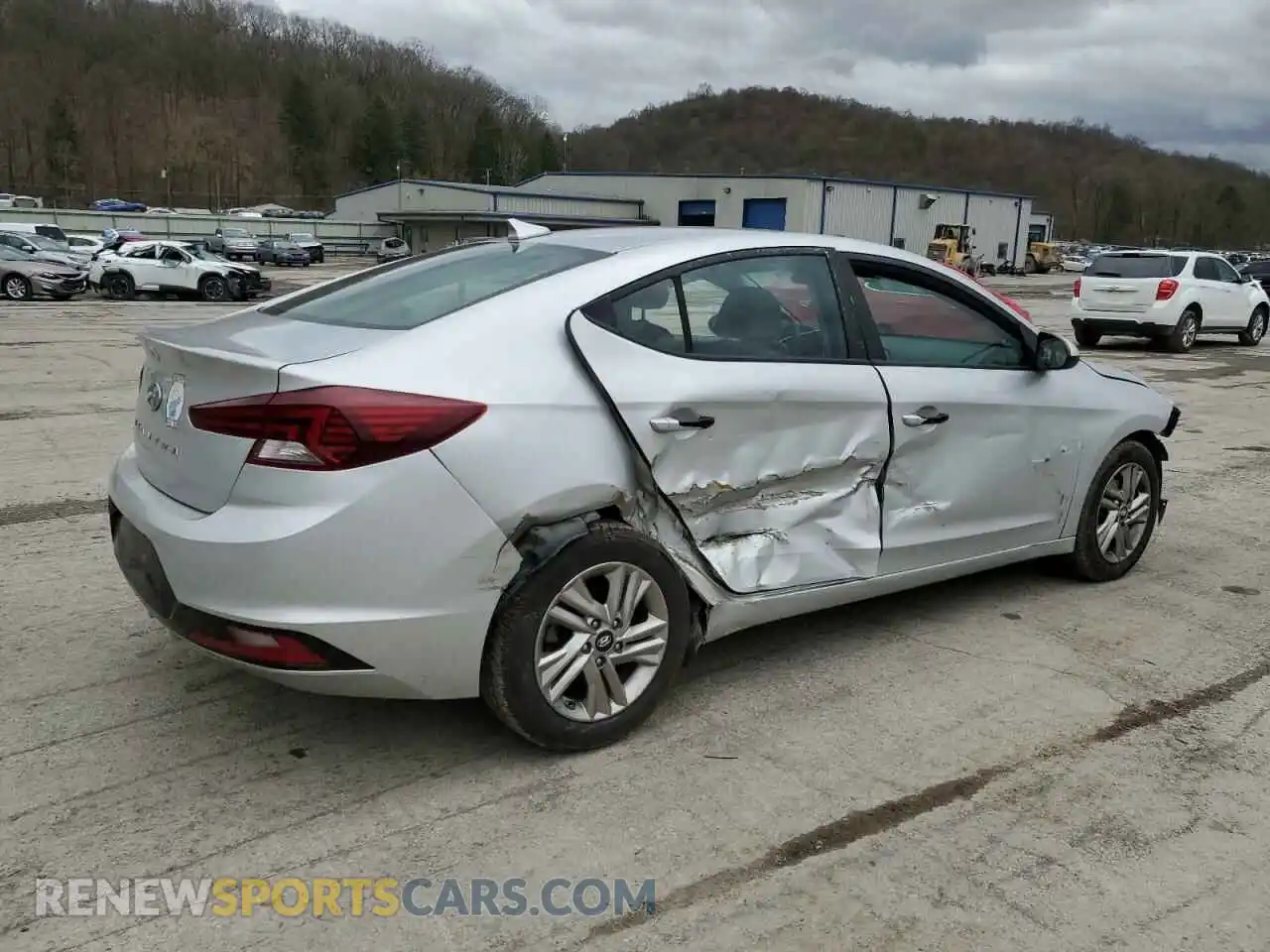 3 Photograph of a damaged car 5NPD84LF3LH509654 HYUNDAI ELANTRA 2020