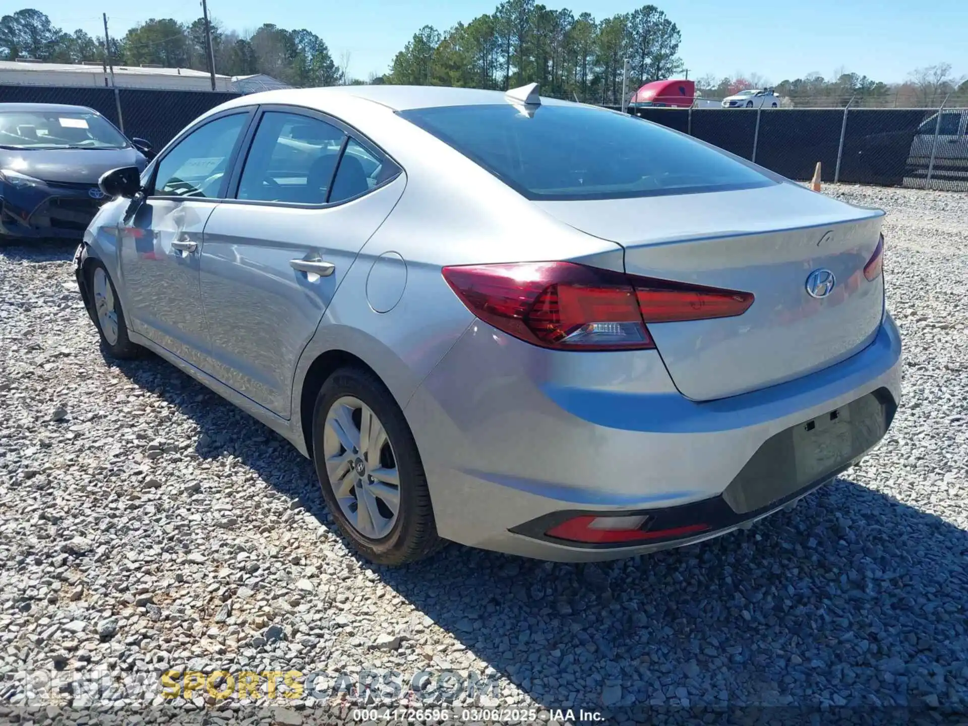 3 Photograph of a damaged car 5NPD84LF3LH607891 HYUNDAI ELANTRA 2020