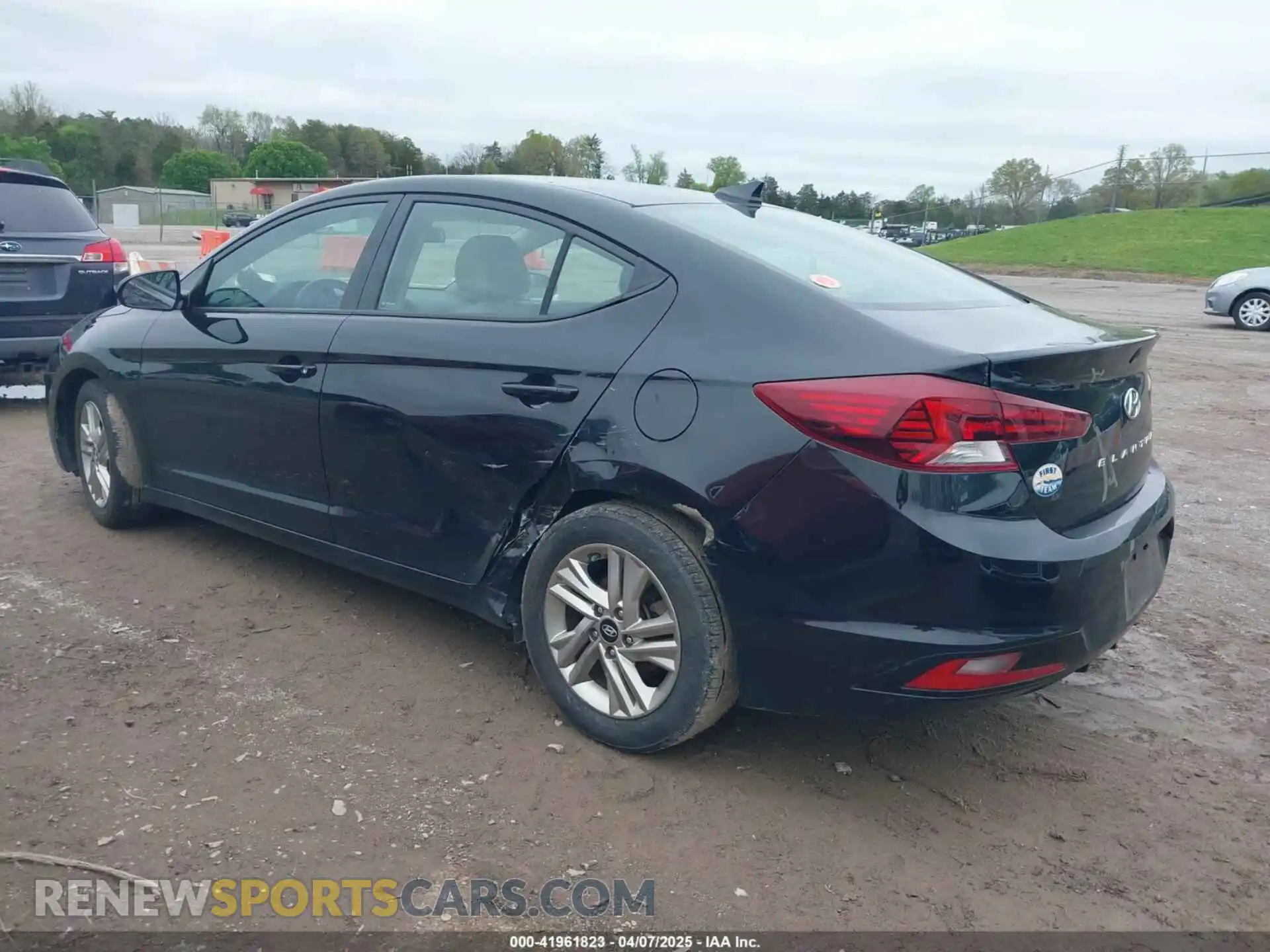 3 Photograph of a damaged car 5NPD84LF4LH501577 HYUNDAI ELANTRA 2020