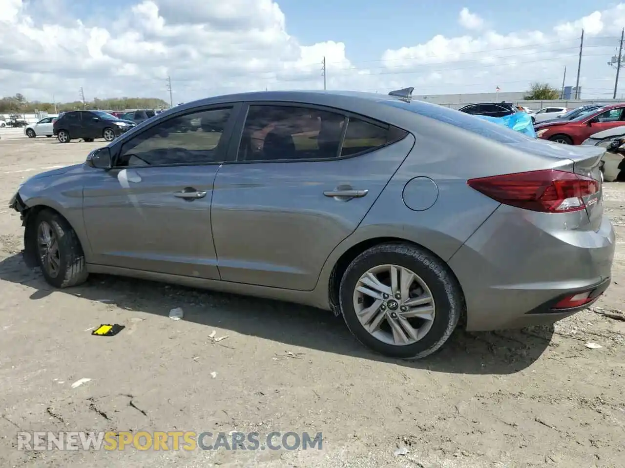 2 Photograph of a damaged car 5NPD84LF4LH528200 HYUNDAI ELANTRA 2020