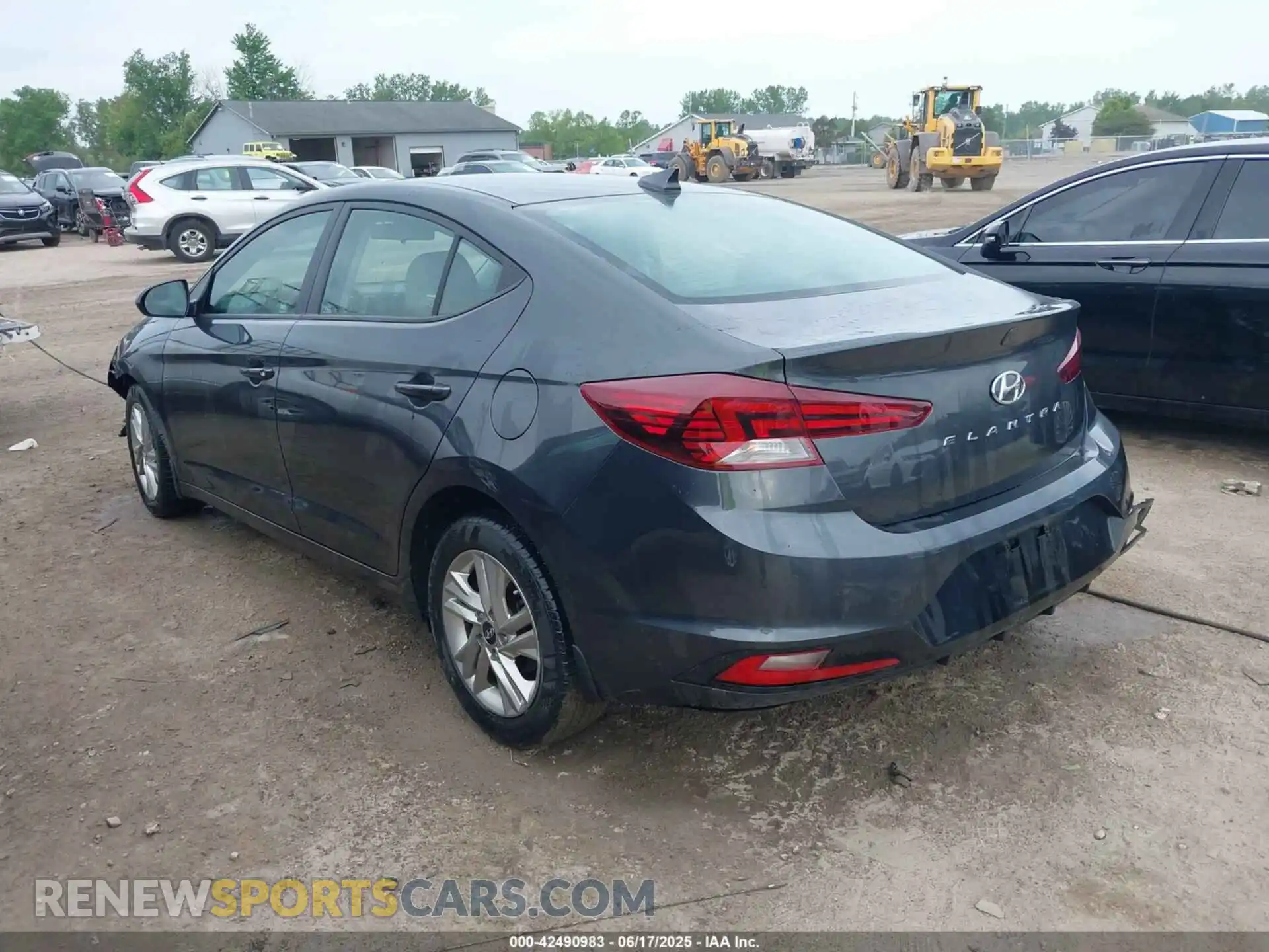 3 Photograph of a damaged car 5NPD84LF4LH564792 HYUNDAI ELANTRA 2020
